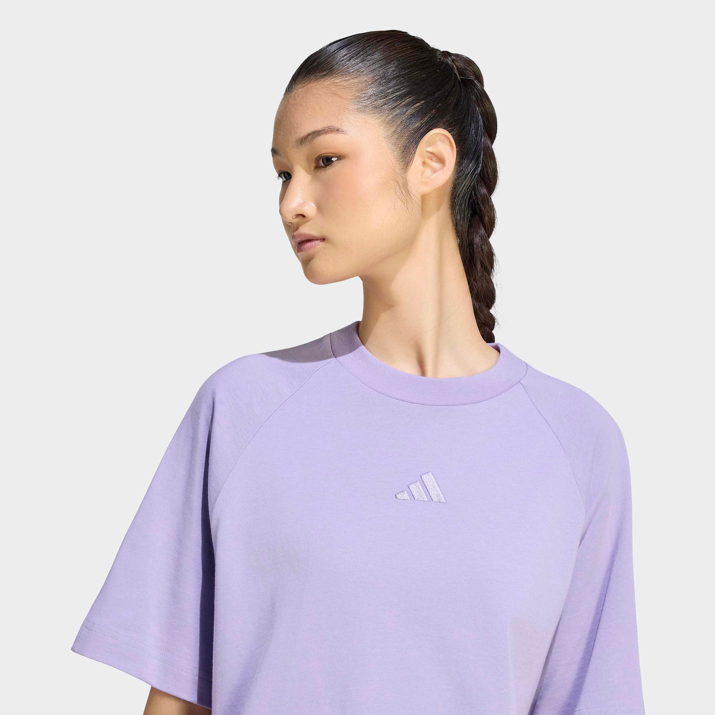 adidas Sportswear T-Shirt »W AK SL TEE« mit Rundhalsausschnitt, ohne Verschluss, aus Baumwolle, normale Länge