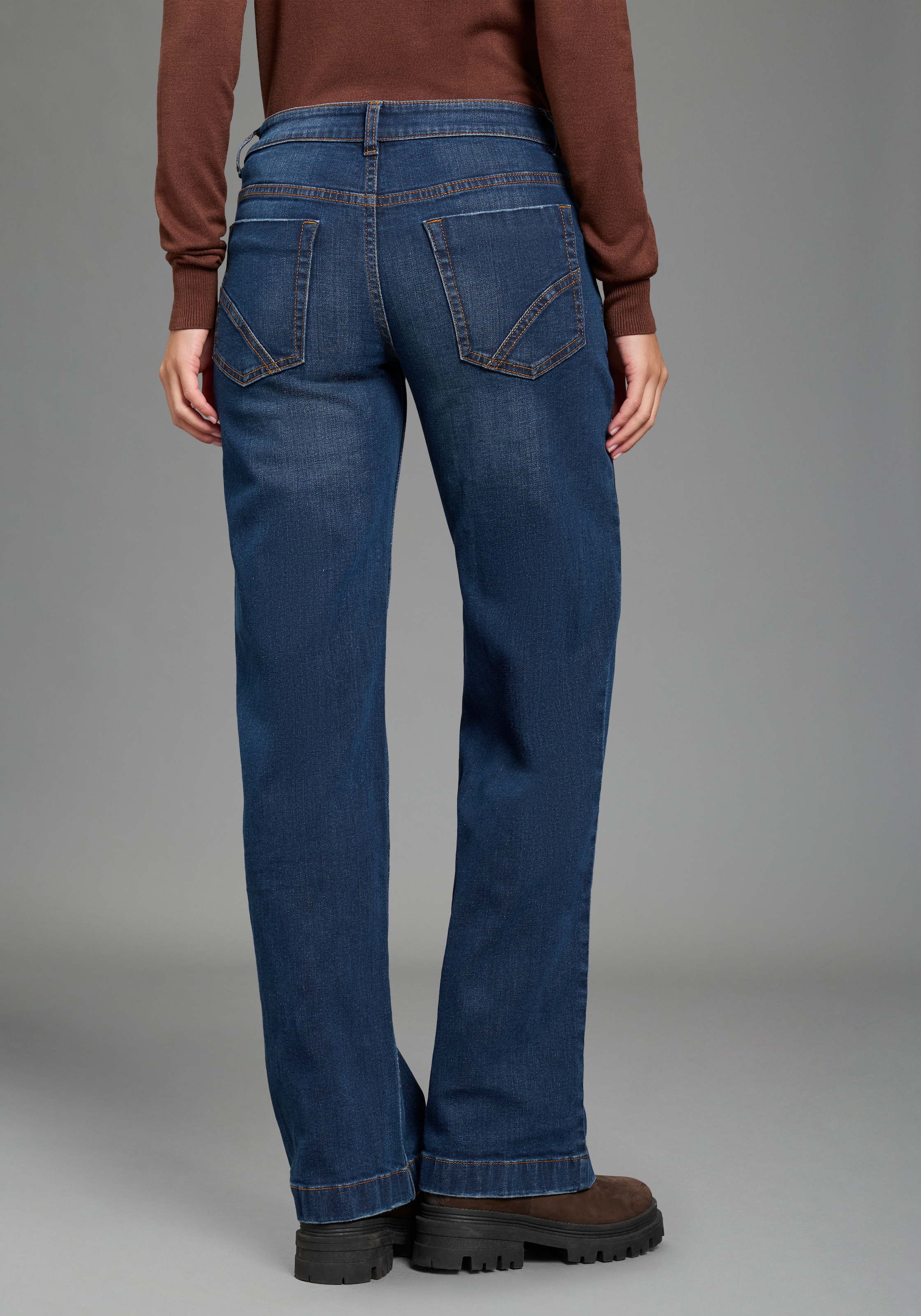 Arizona Jeans large »mit modischem Beinverlauf« coupe jambe droite, longueur cheville, taille normale