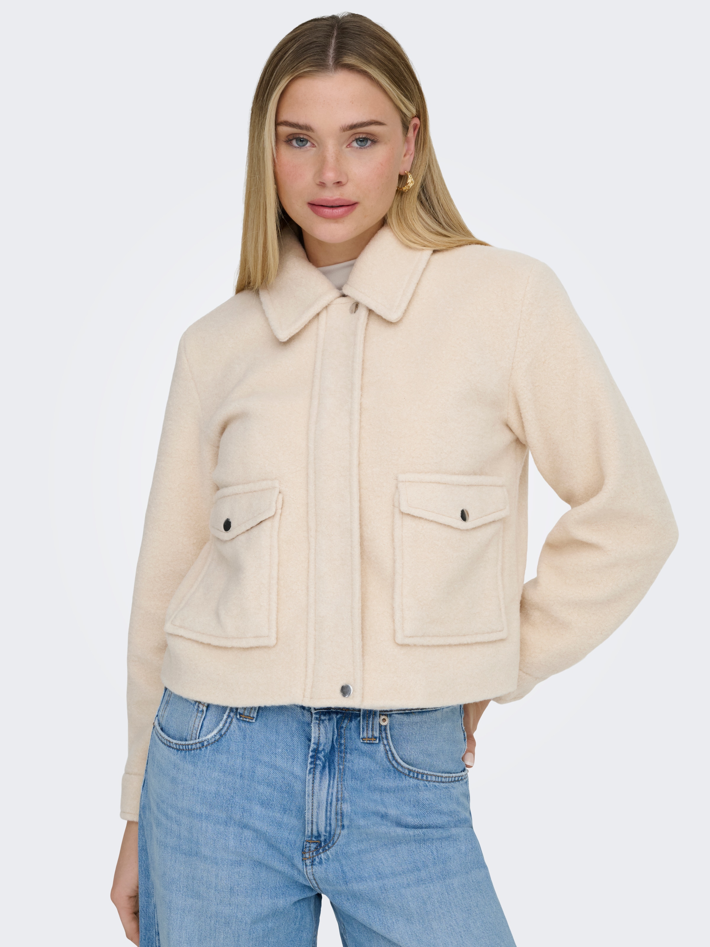Image of ONLY Kurzjacke "ONLKIKI-MONI SHORT JACKET PNT" Kunstfaser