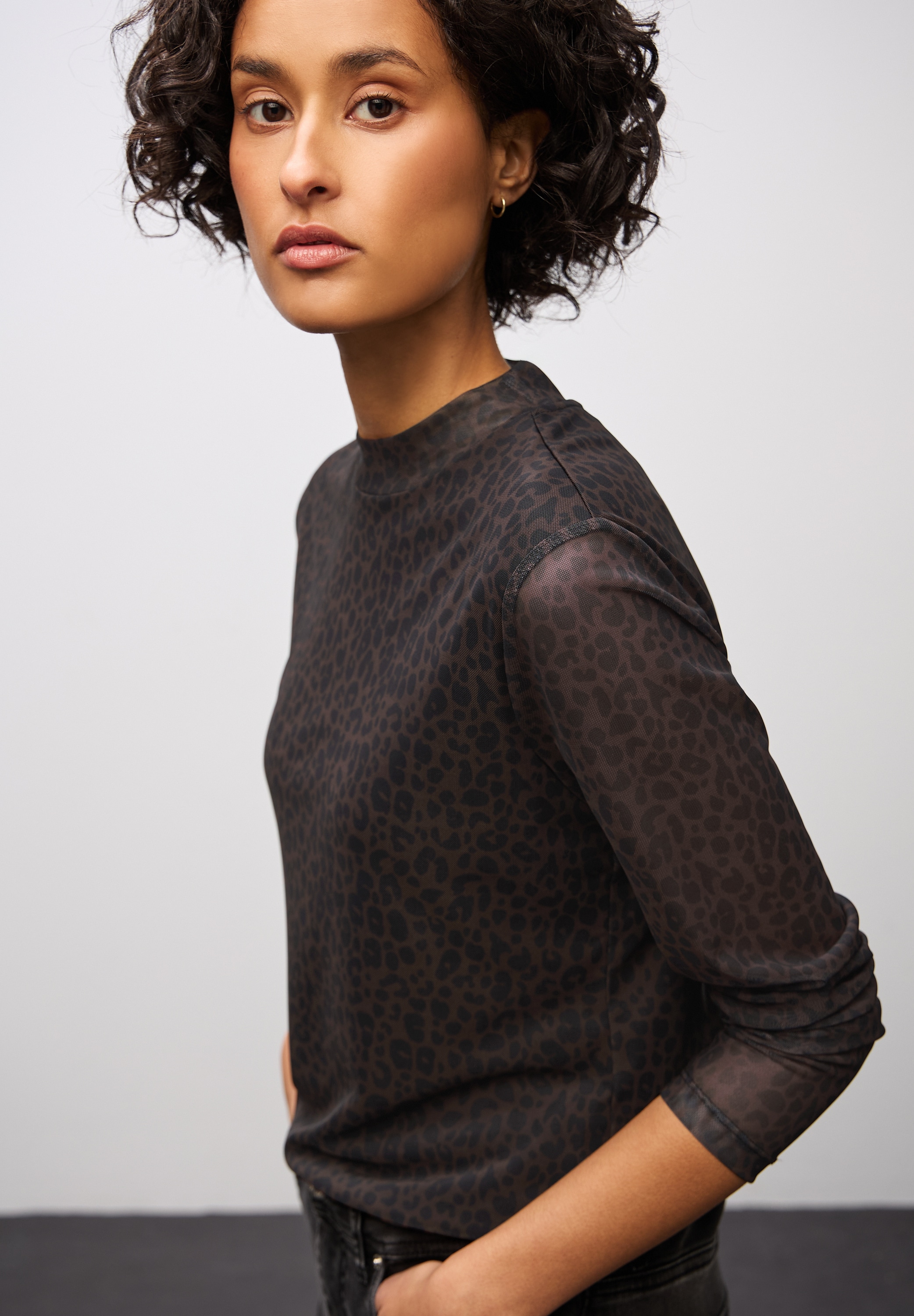 STREET ONE Langarmshirt in transparenter Mesh-Qualität und Leo-Muster