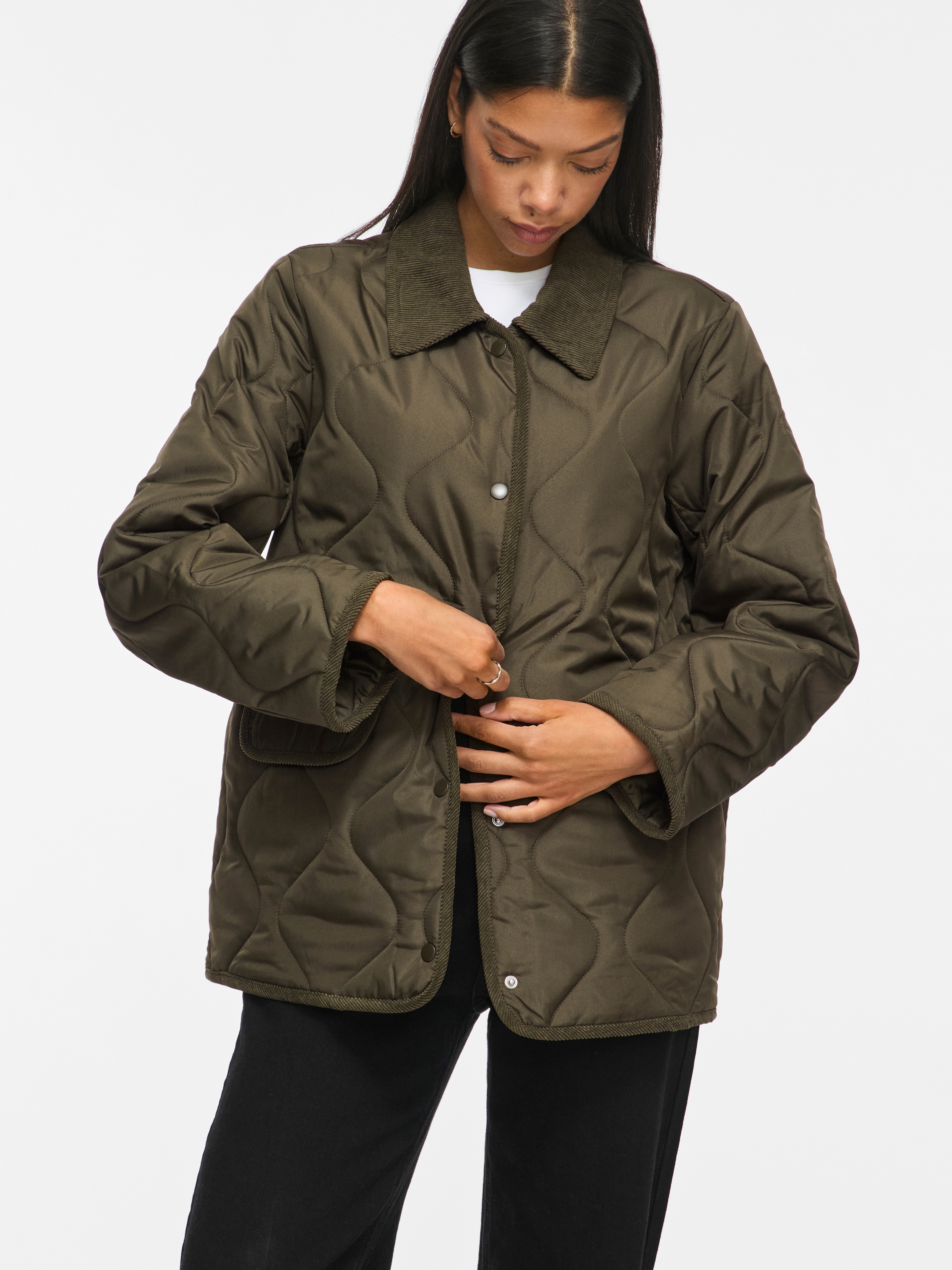 Image of Vila Steppjacke "VITATE L/S QUILT DETAIL JACKET - NOOS" Kunstfaser