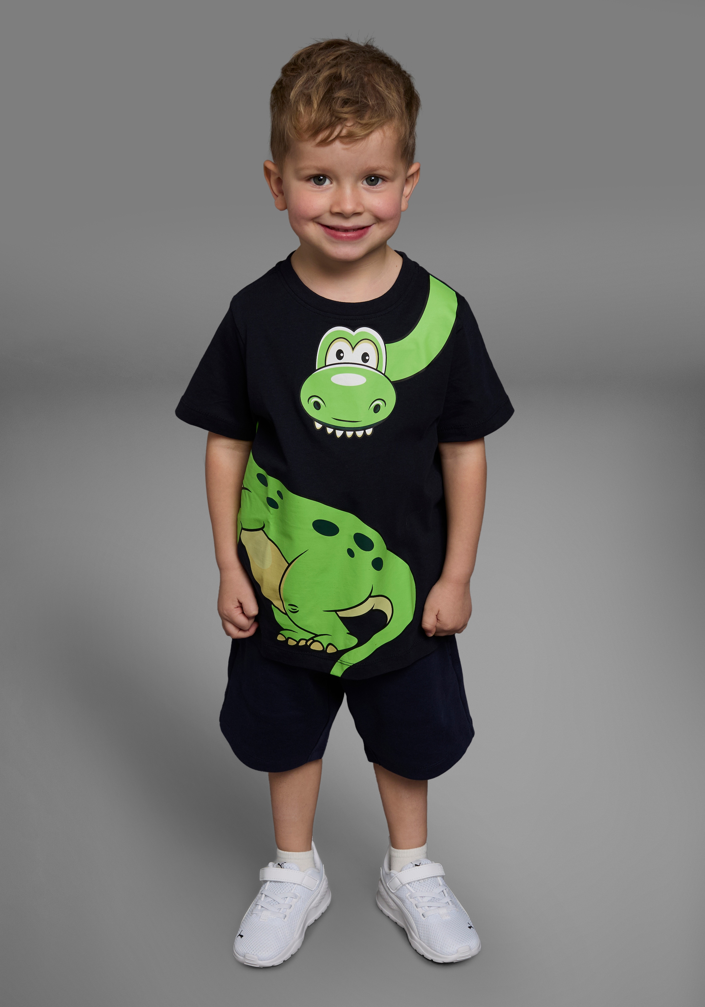 KIDSWORLD T-Shirt »Mit grossem Druck: GREEN DINO«, Kurzarm, Basic-Passform, bedruckt, Rundhalsausschnitt