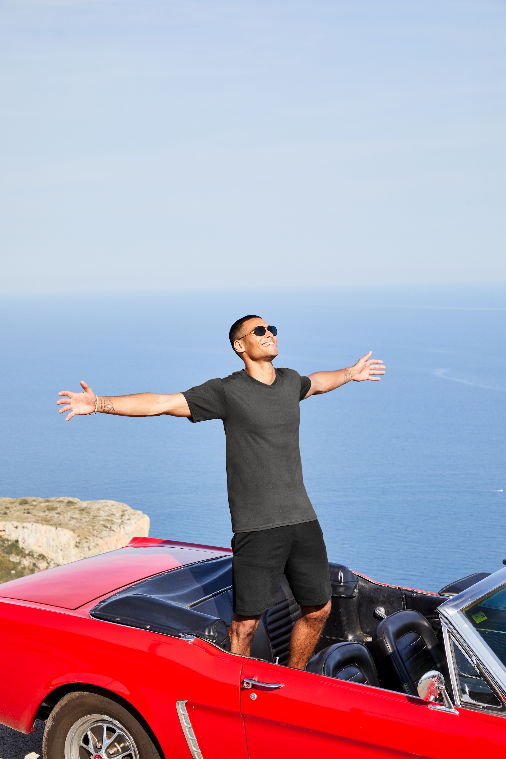 Fruit of the Loom T-shirt Packung, 6 cuis tlg. aus Baumwolle, V-Ausschnitt, 6-teilig