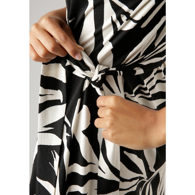 Aniston SELECTED Jerseykleid, mit Blätterdruck und femininer Wickeloptik -  NEUE KOLLEKTION Acheter simplement