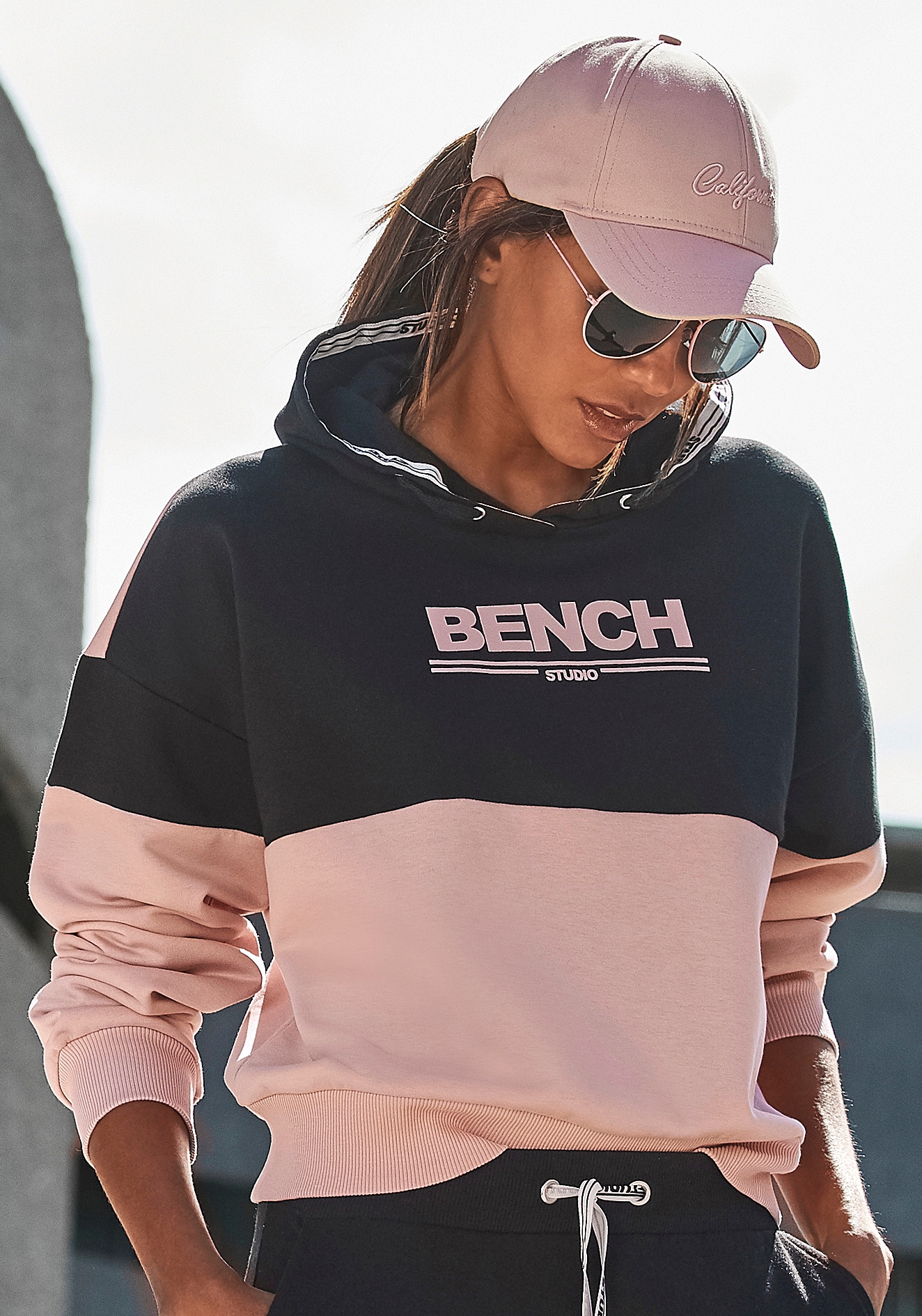Bench. Hoodie, mit Logodruck kaufen