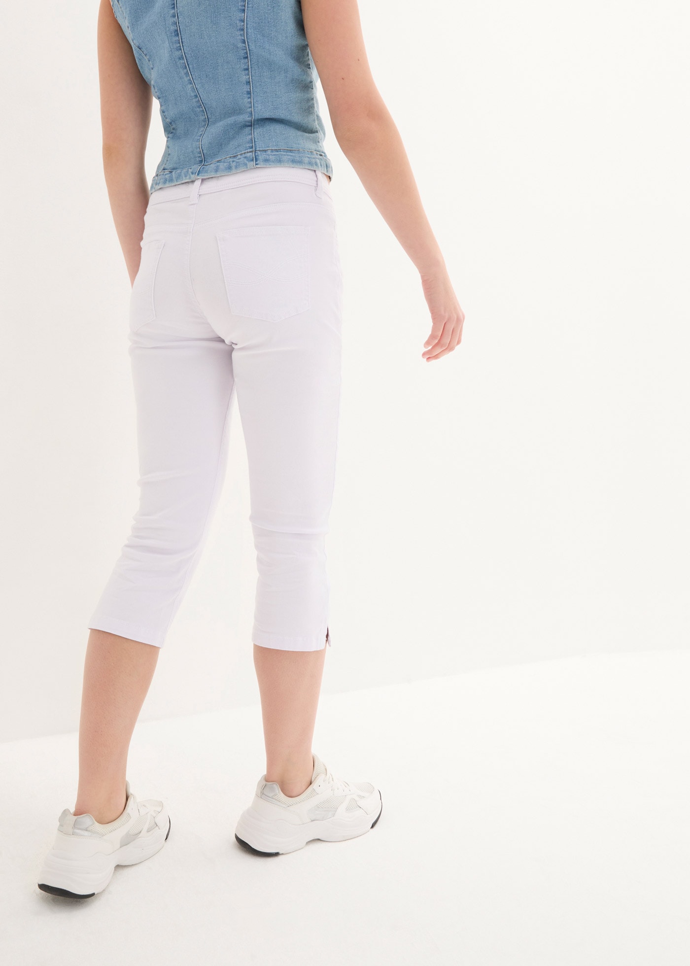 bonprix Jeans capri »Slim Fit Jeans Mid Waist, cropped« look 3/4 capri, style cinq poches, Regular Fit, jambes étroites
