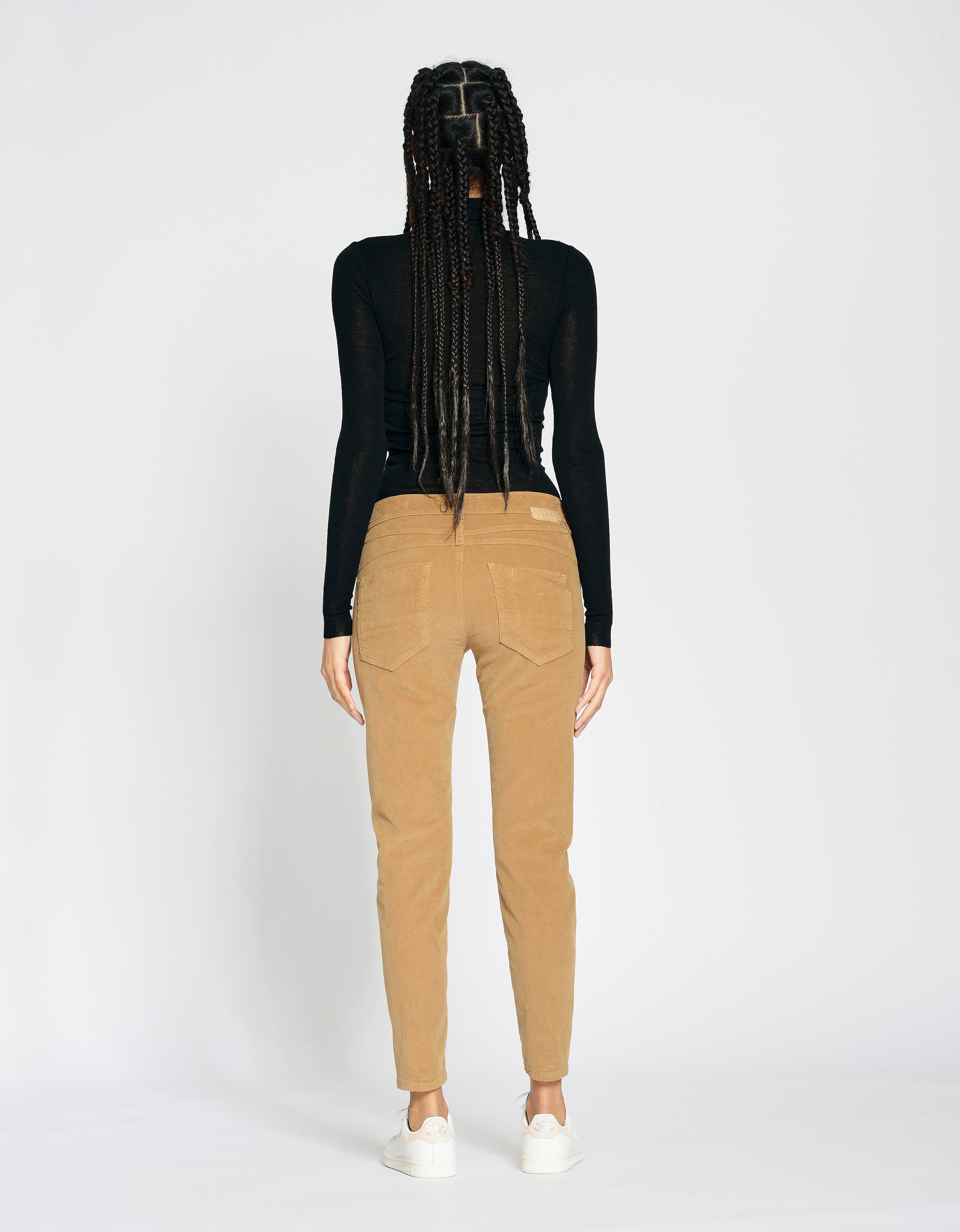 GANG Cordhose »94AMELIE CROPPED«, mit doppelter rechter Gesässtasche