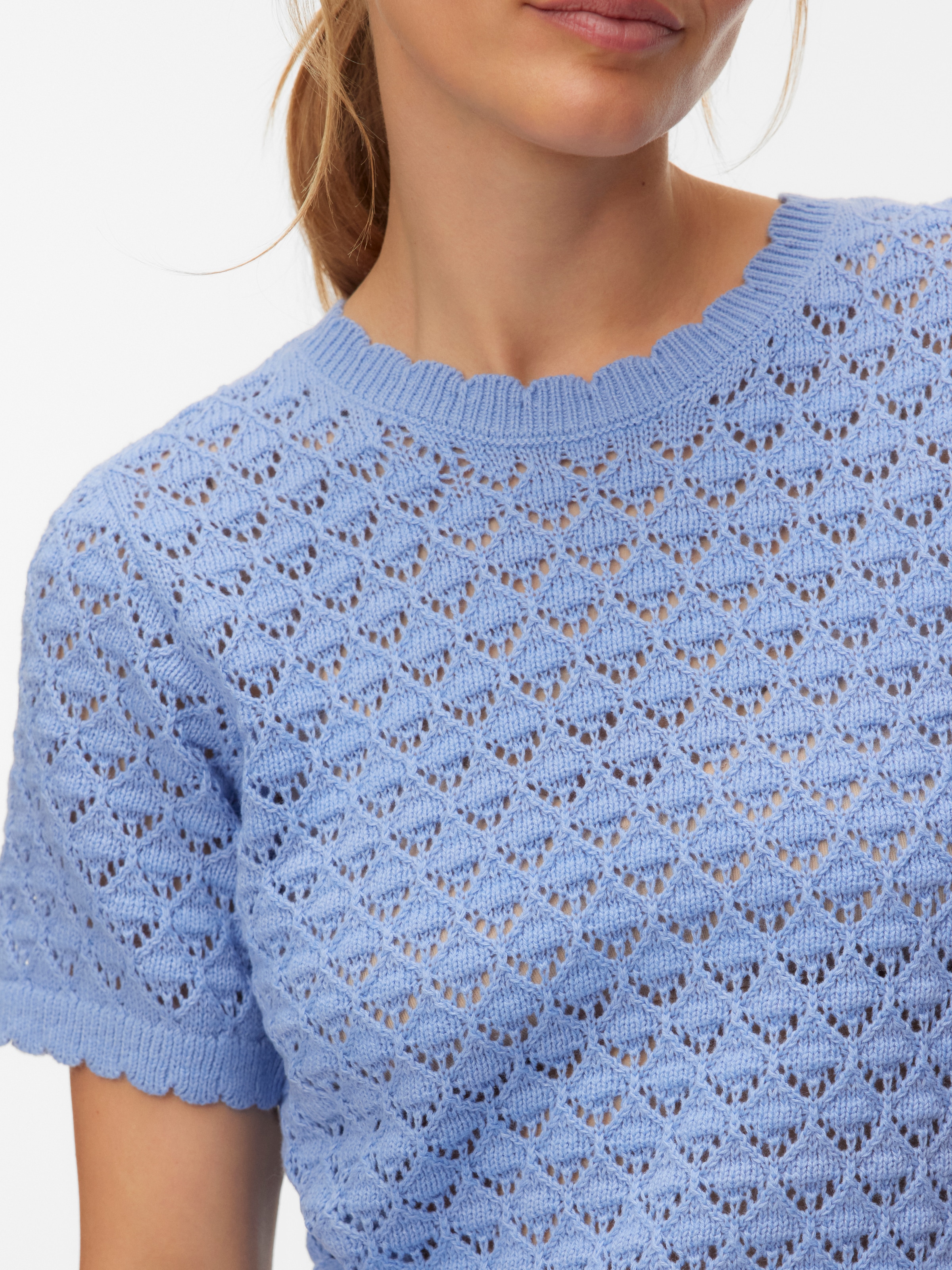 Vero Moda Stricktop »VMJAQUELINE SS O-NECK TOP BOO« mit zartem Muster