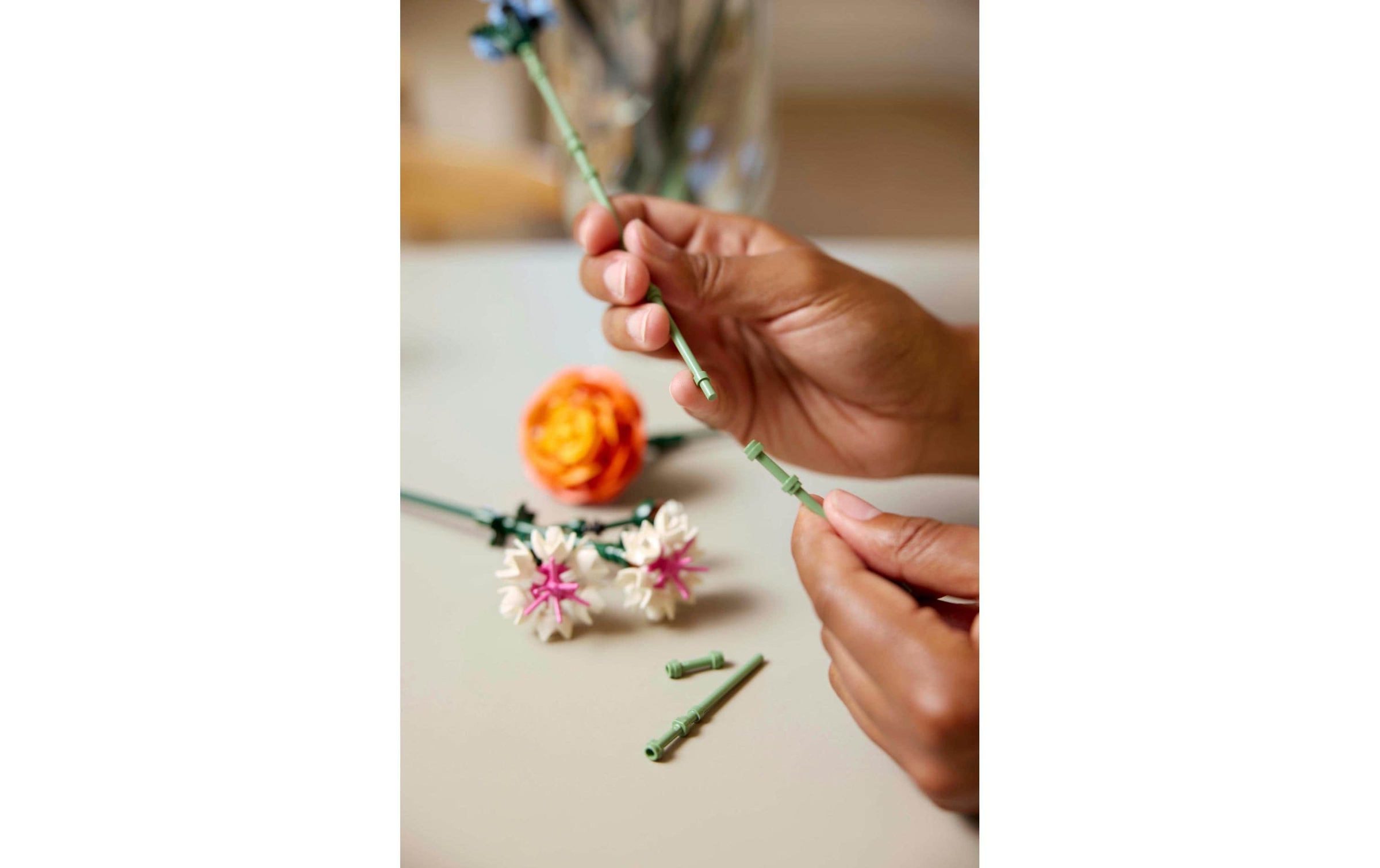 LEGO® Spielbausteine »Icons Botanicals Blumenstrauss Rosa 10342«, (749 St.)