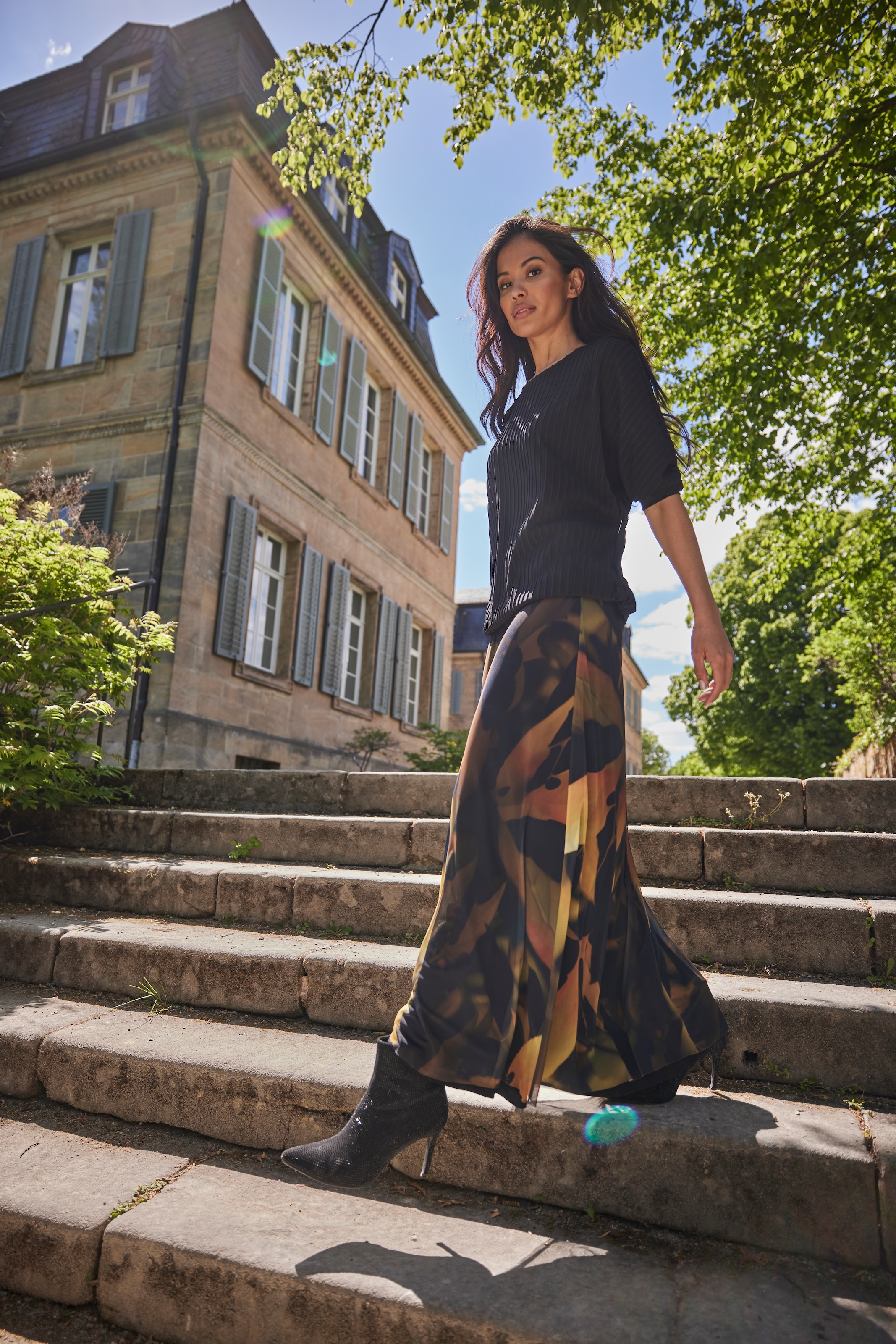 Aniston SELECTED Maxirock, mit farbharmonischen Batikdruckdessin - NEUE KOLLEKTION