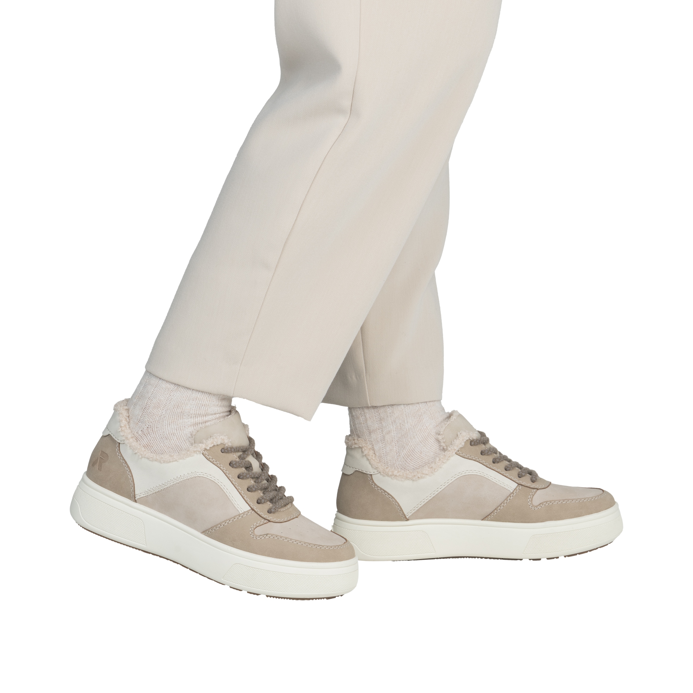 Rieker Baskets à plateforme  sneakers rétro, chaussure à lacets, chaussure basse avec doublure en teddy