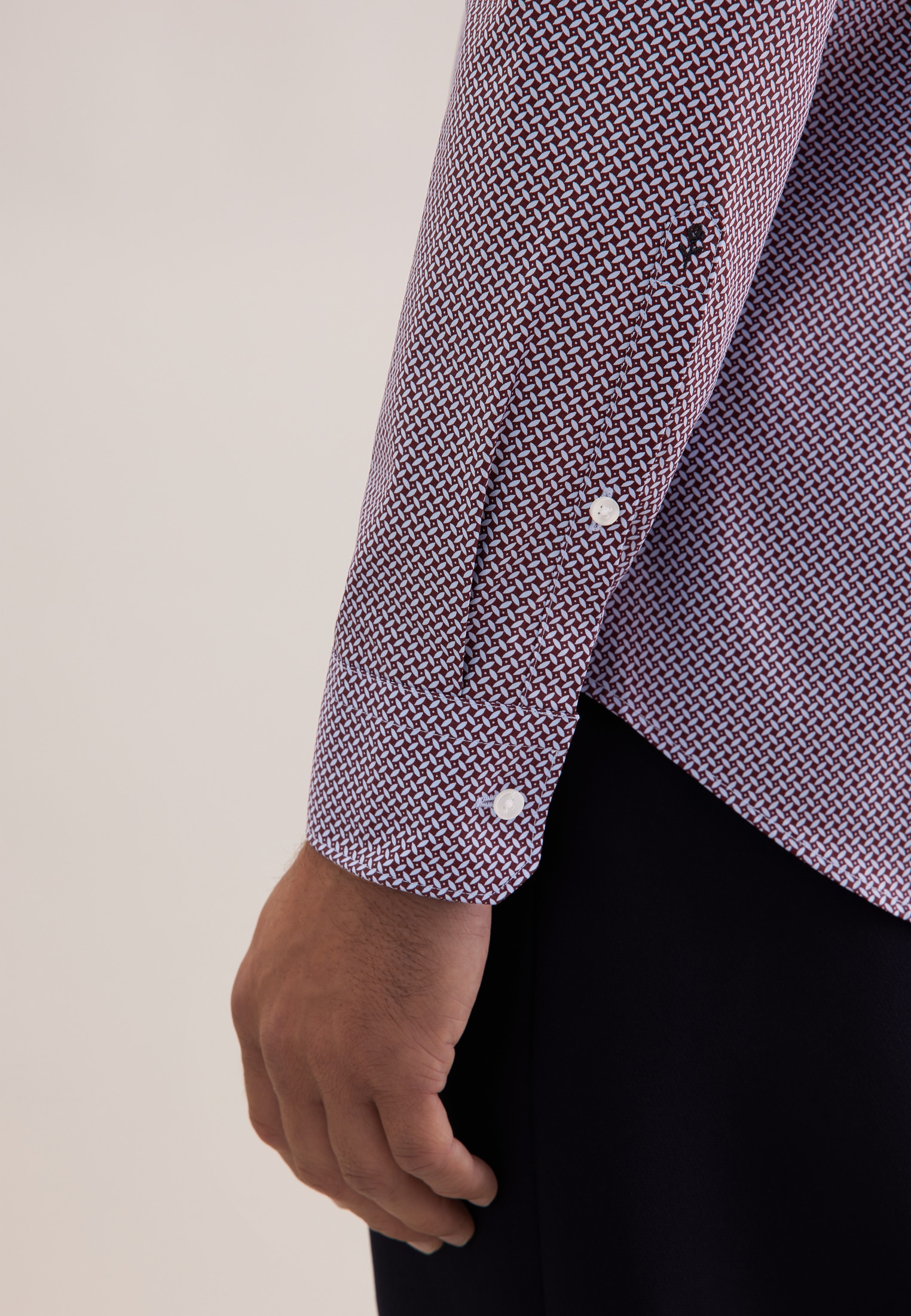 seidensticker Businesshemd »Schwarze Rose« Slim 1/1 Kentkragen Geometrische Muster