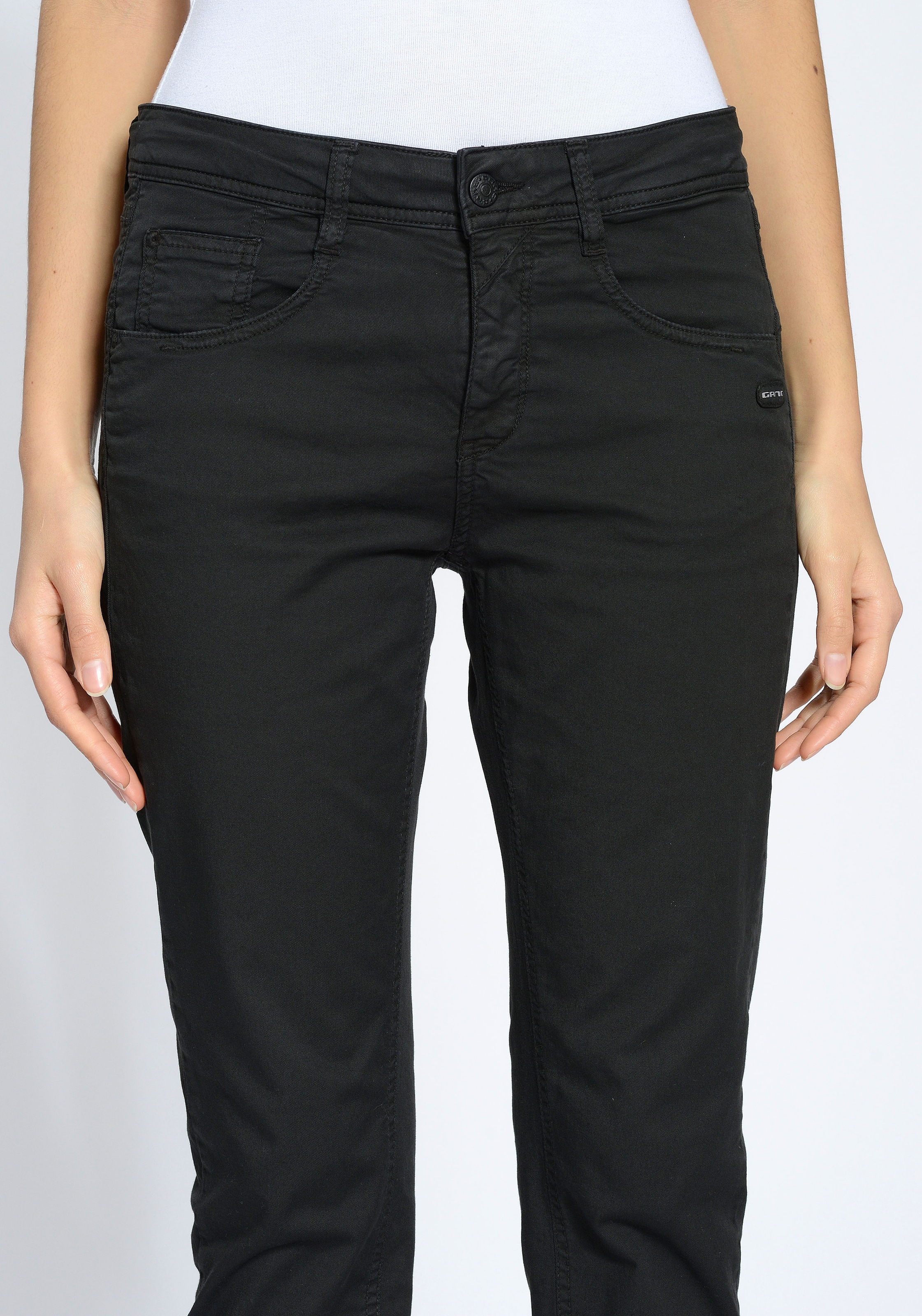 GANG 5-Pocket-Hose »94AMELIE CROPPED«, mit doppelter Passe und doppelter, rechter Gesässtasche