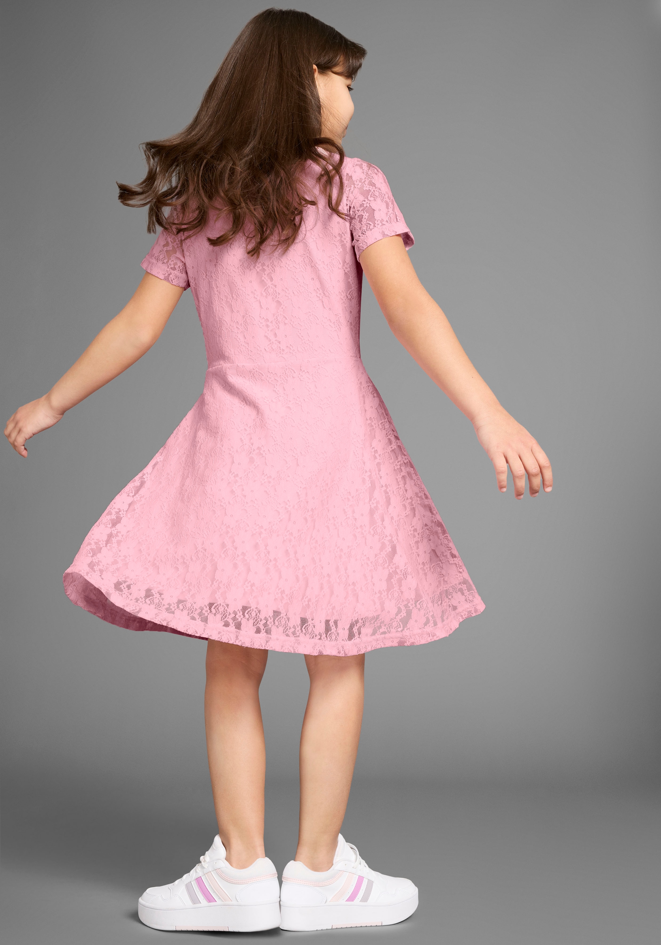 KIDSWORLD Spitzenkleid »Jerseykleid mit aufwendiger Spitze«, Festliches Kleid mit Spitze