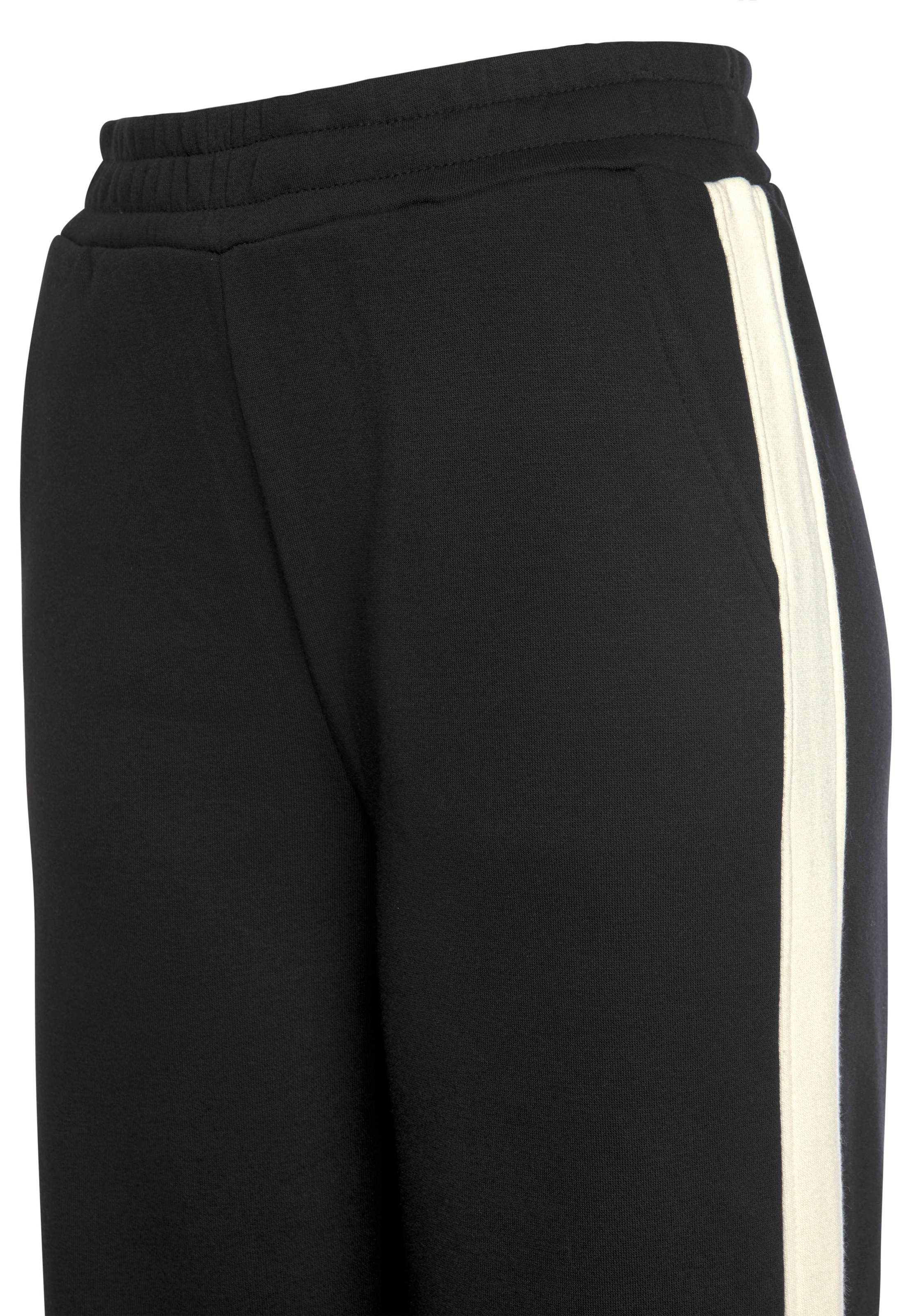 LASCANA Sweathose, mit weitem Bein, Loungewear