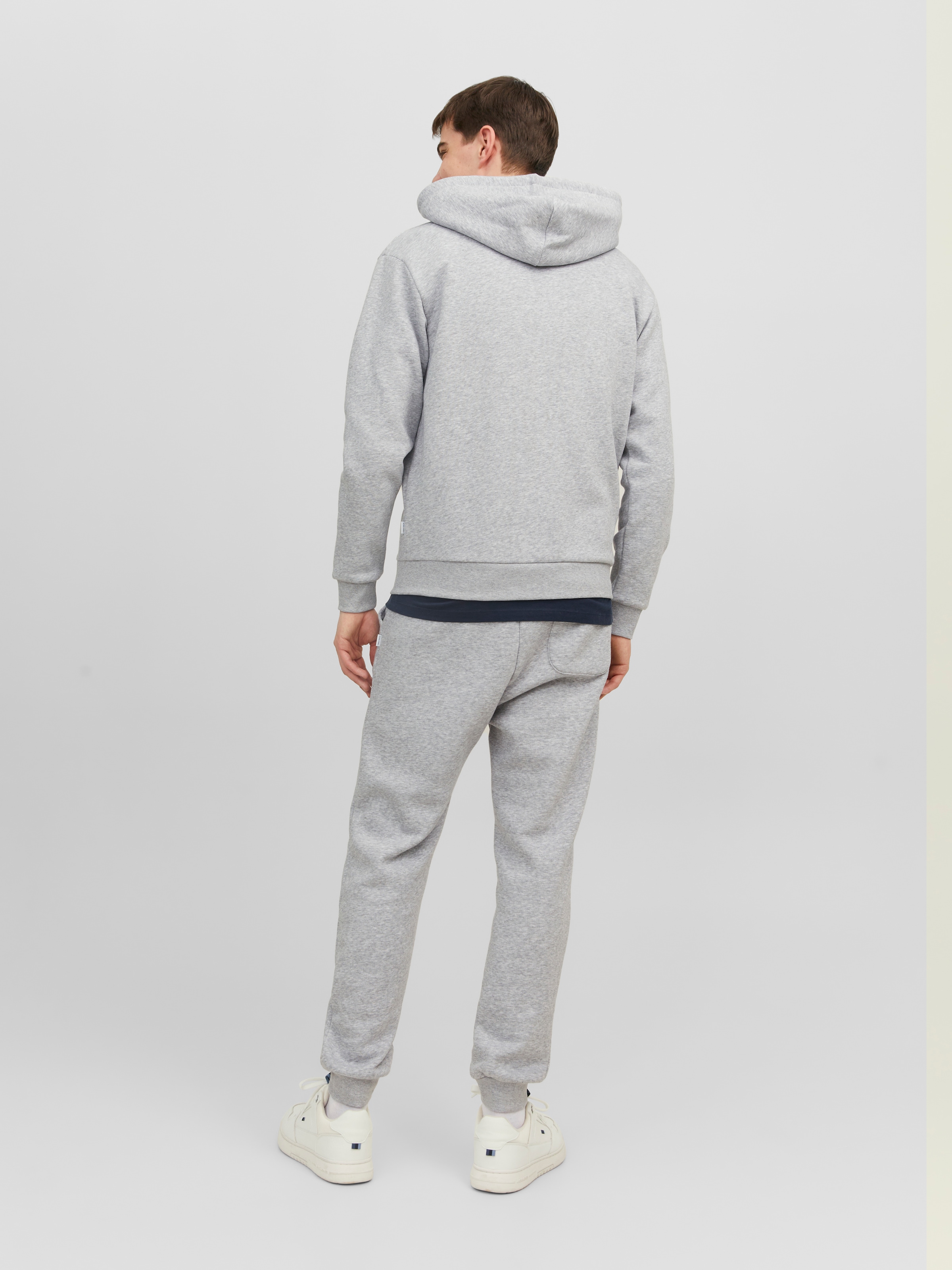 Jack & Jones Sweat à capuche »JJEBRADLEY mit Kapuze, ideal für kalte Jahreszeit« Materialmix, relaxed fit
