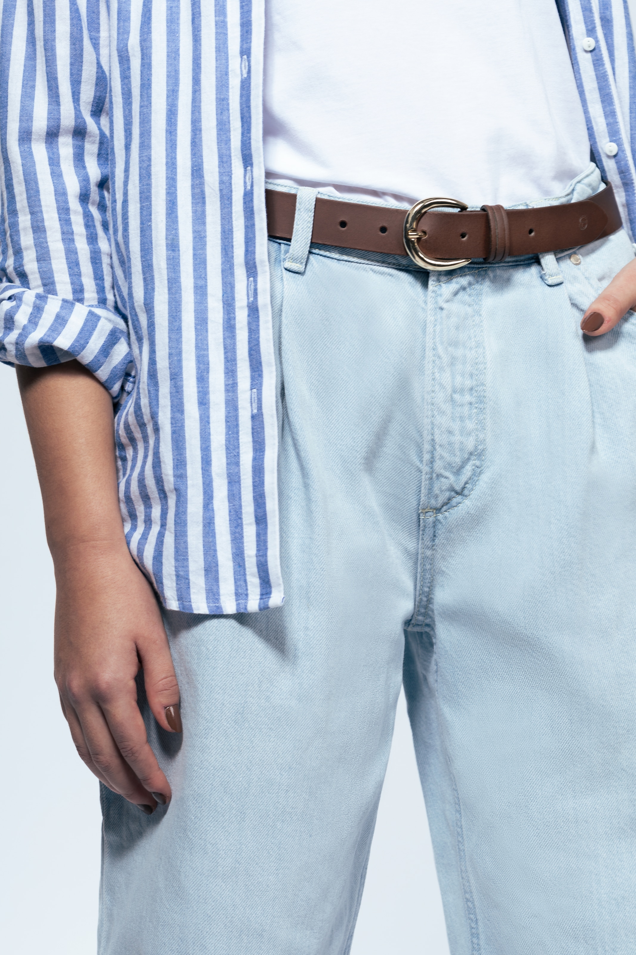 Tamaris Ledergürtel 3cm breit, schlichte Dornschnalle in Gold, dezentes Markenlogo