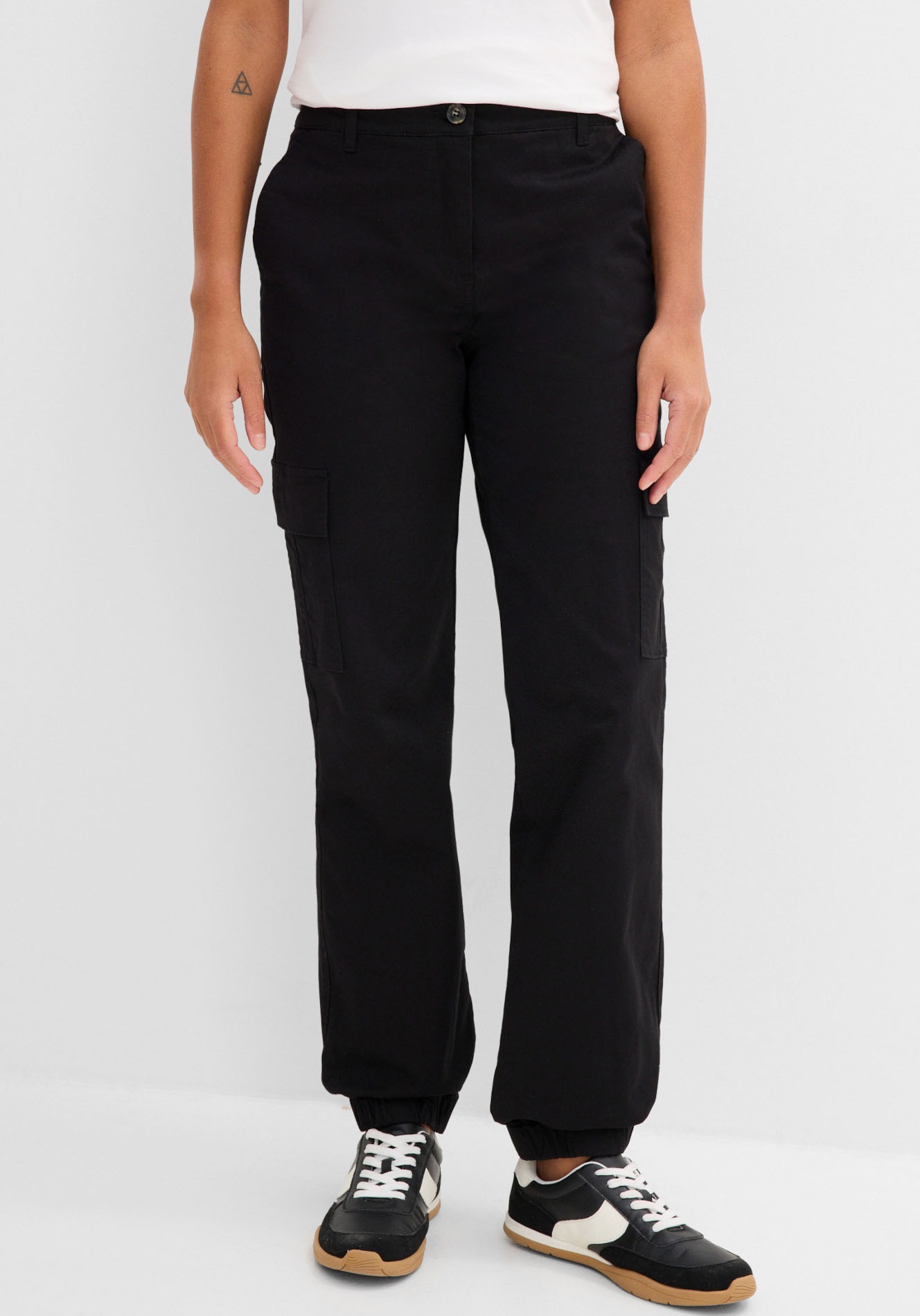 Image of bonprix Cargohose aus Baumwolle mit Elasthan, lockere Passform, mit Bequembund