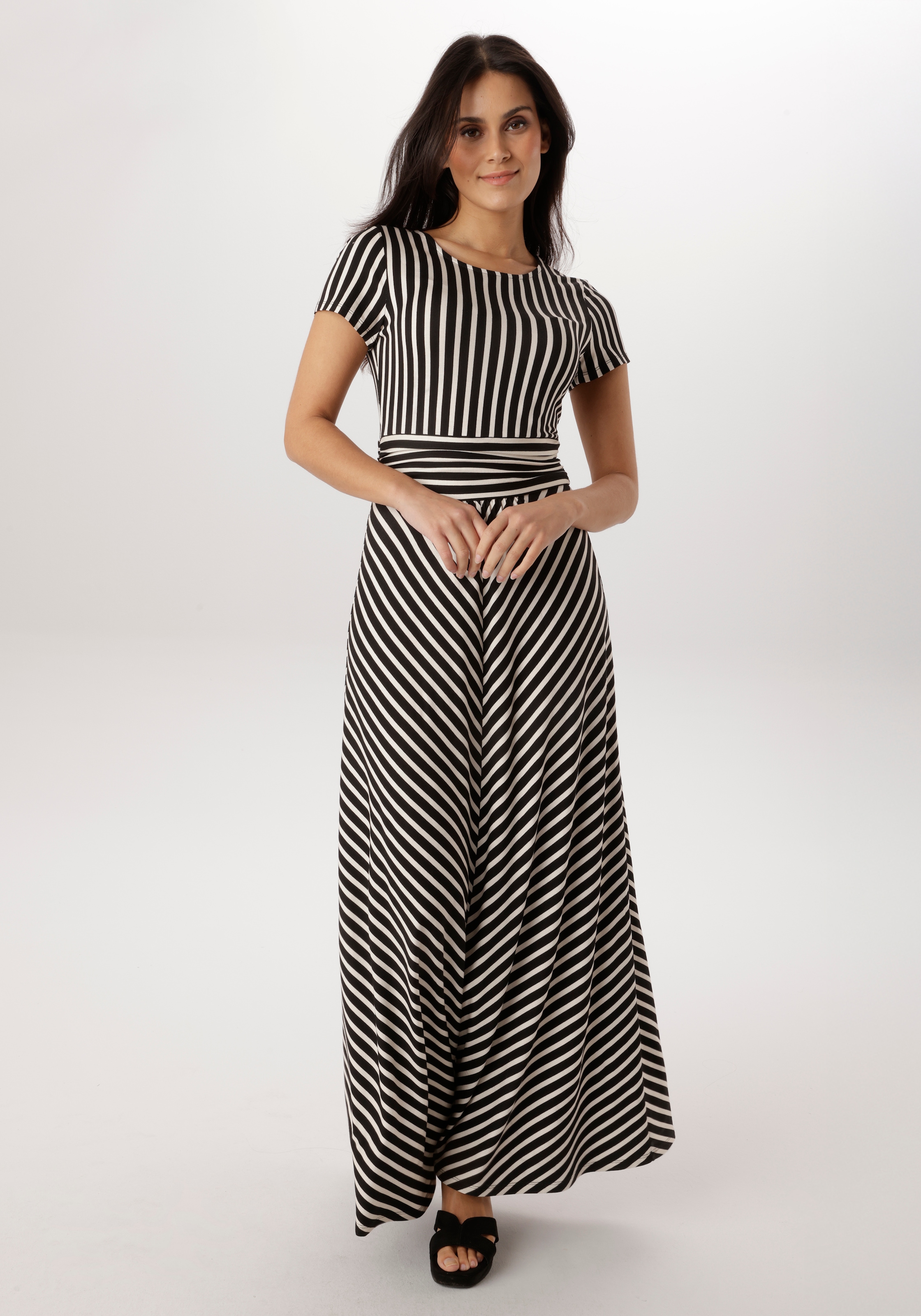 Image of Aniston SELECTED Sommerkleid mit modernen, grafischen Streifenverlauf - NEUE KOLLEKTION