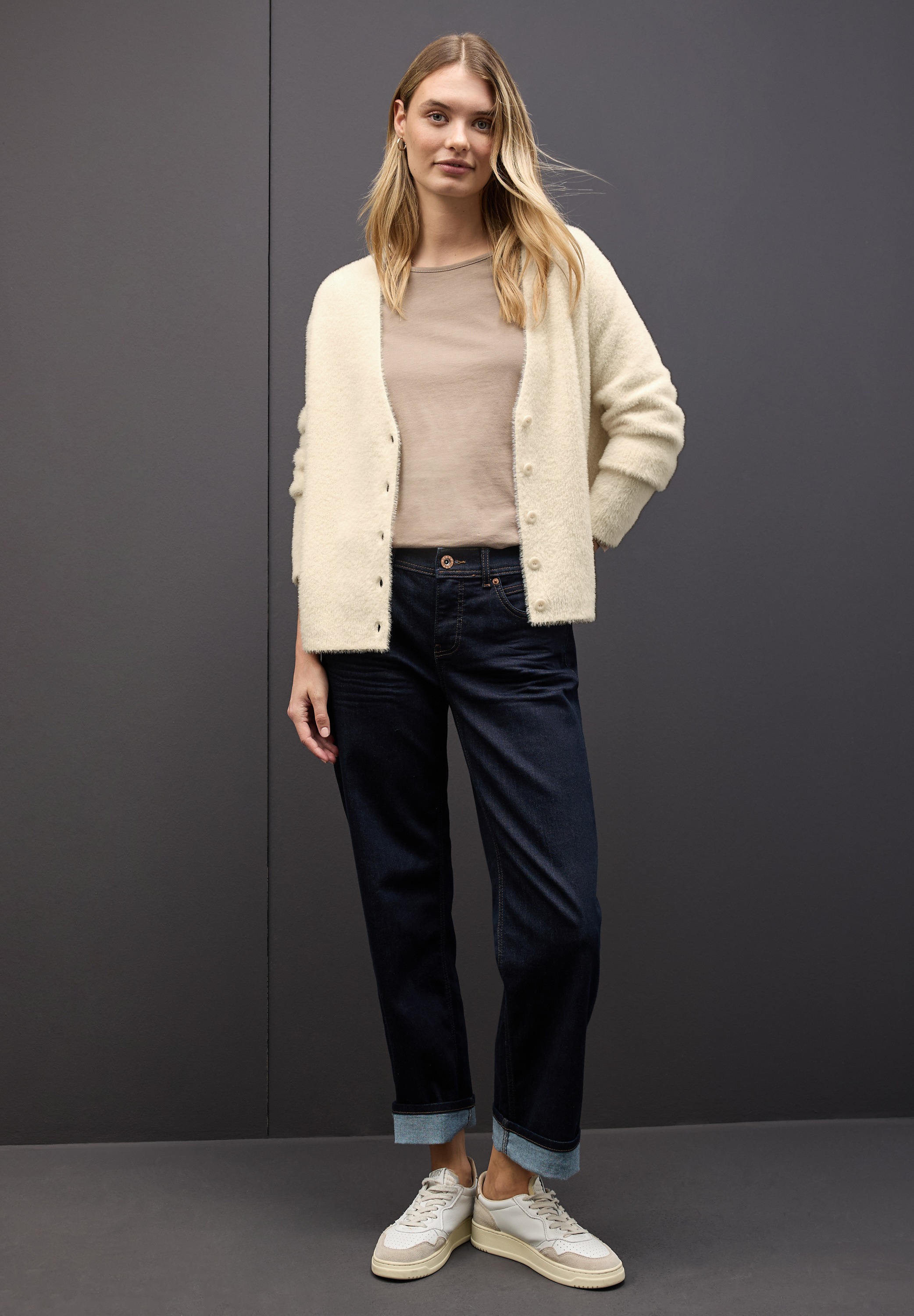 STREET ONE Cardigan, mit V-Ausschnitt