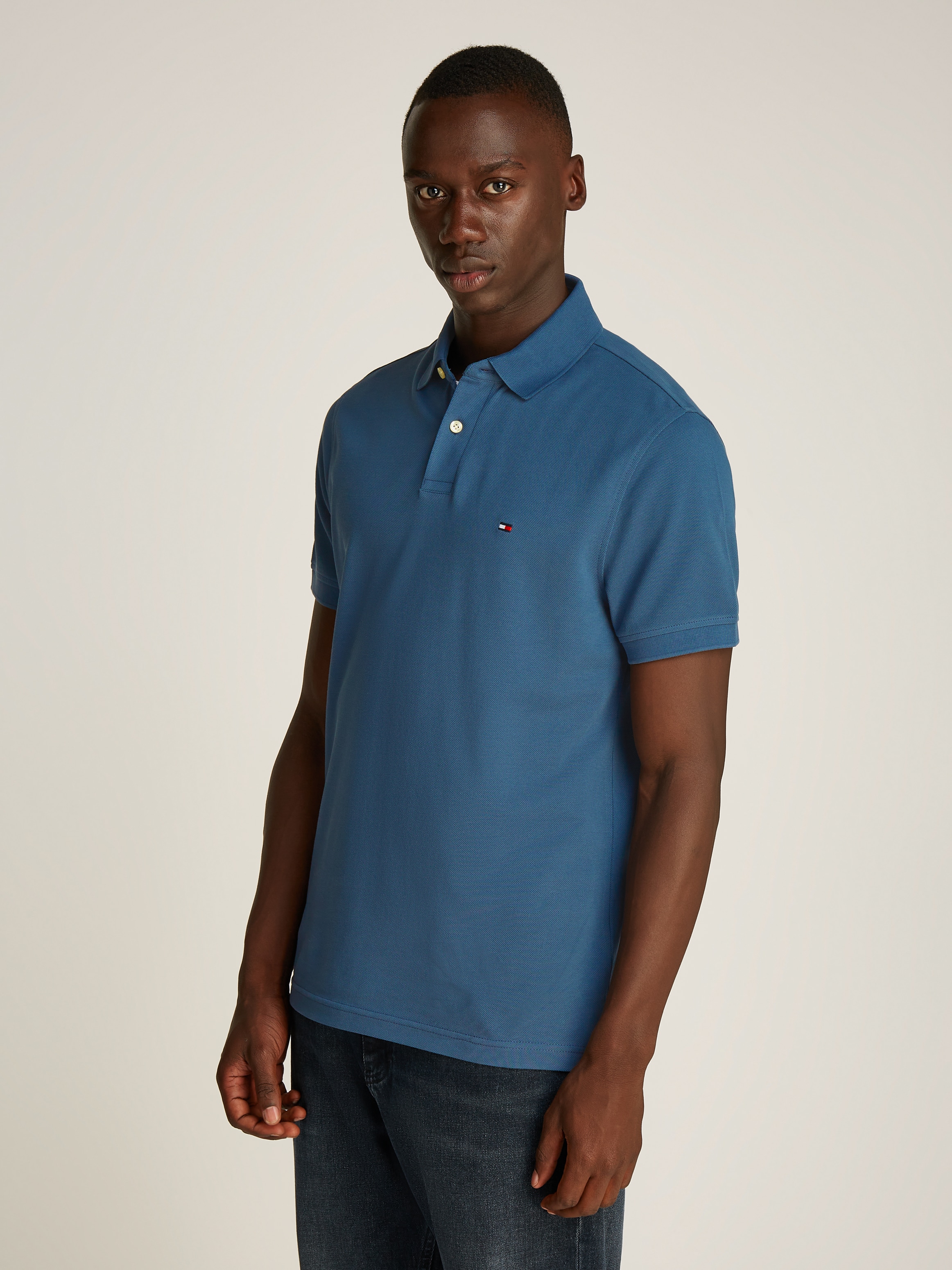 Tommy Hilfiger Polo »1985 REGULAR POLO mit Kontraststreifen und Knopfleiste« unifarben, sportlich, regular fit, Baumwollmix, Polokragen
