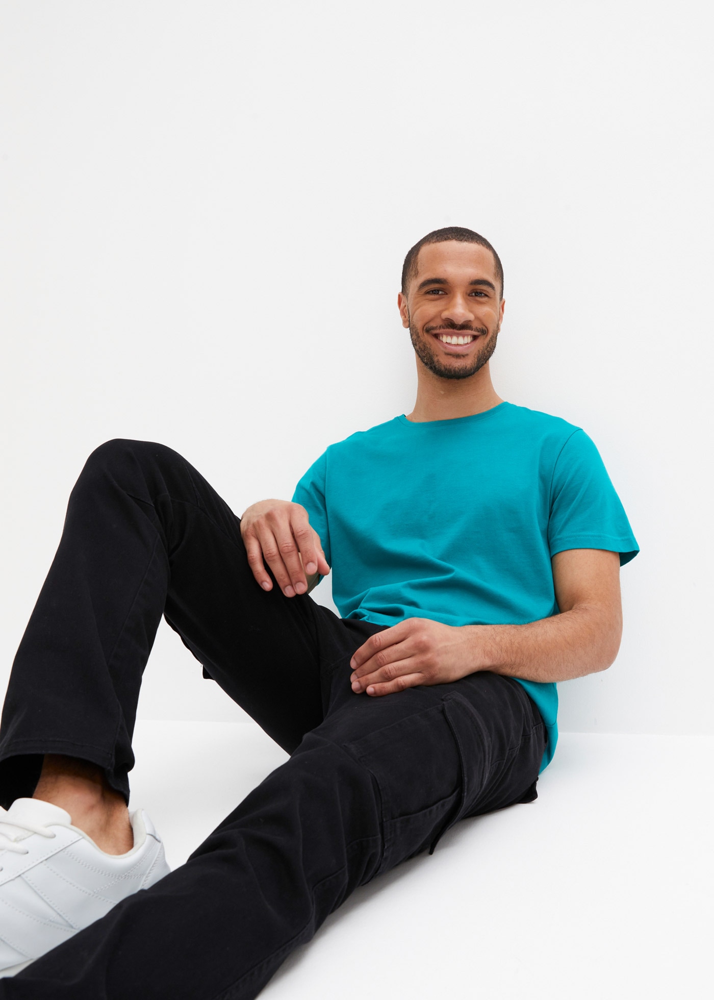 bonprix T-shirt »T-Shirt (5er Pack)« Paquet, 5er, 5 cuis Regular Fit, Kurzarm, für warme Tage, aus Baumwolle und Viskose