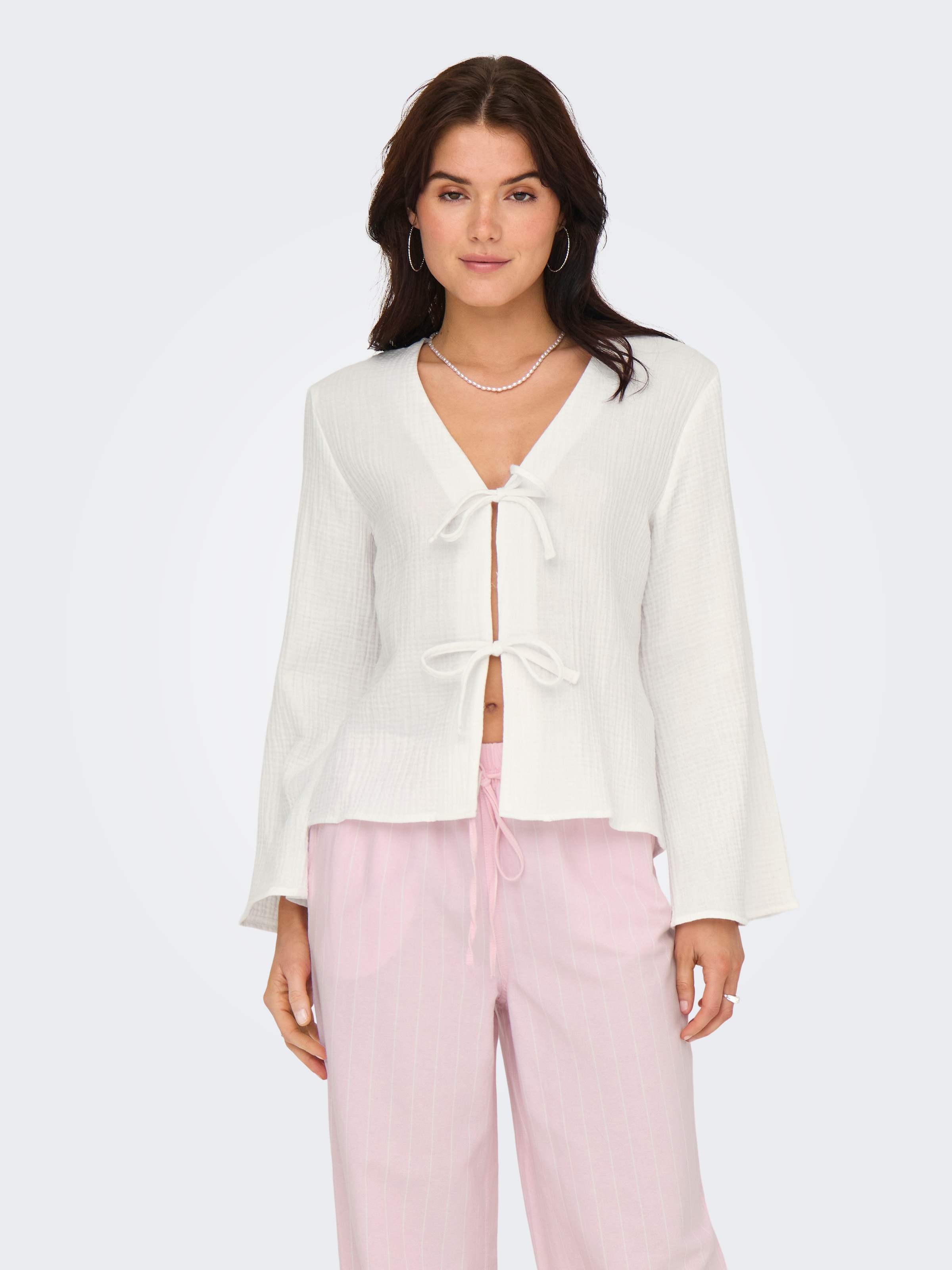 Image of JDY Langarmbluse "JDYTHEIS LIFE L/S TOP WVN NOOS" Baumwolle, regular fit, Musselin Qualität