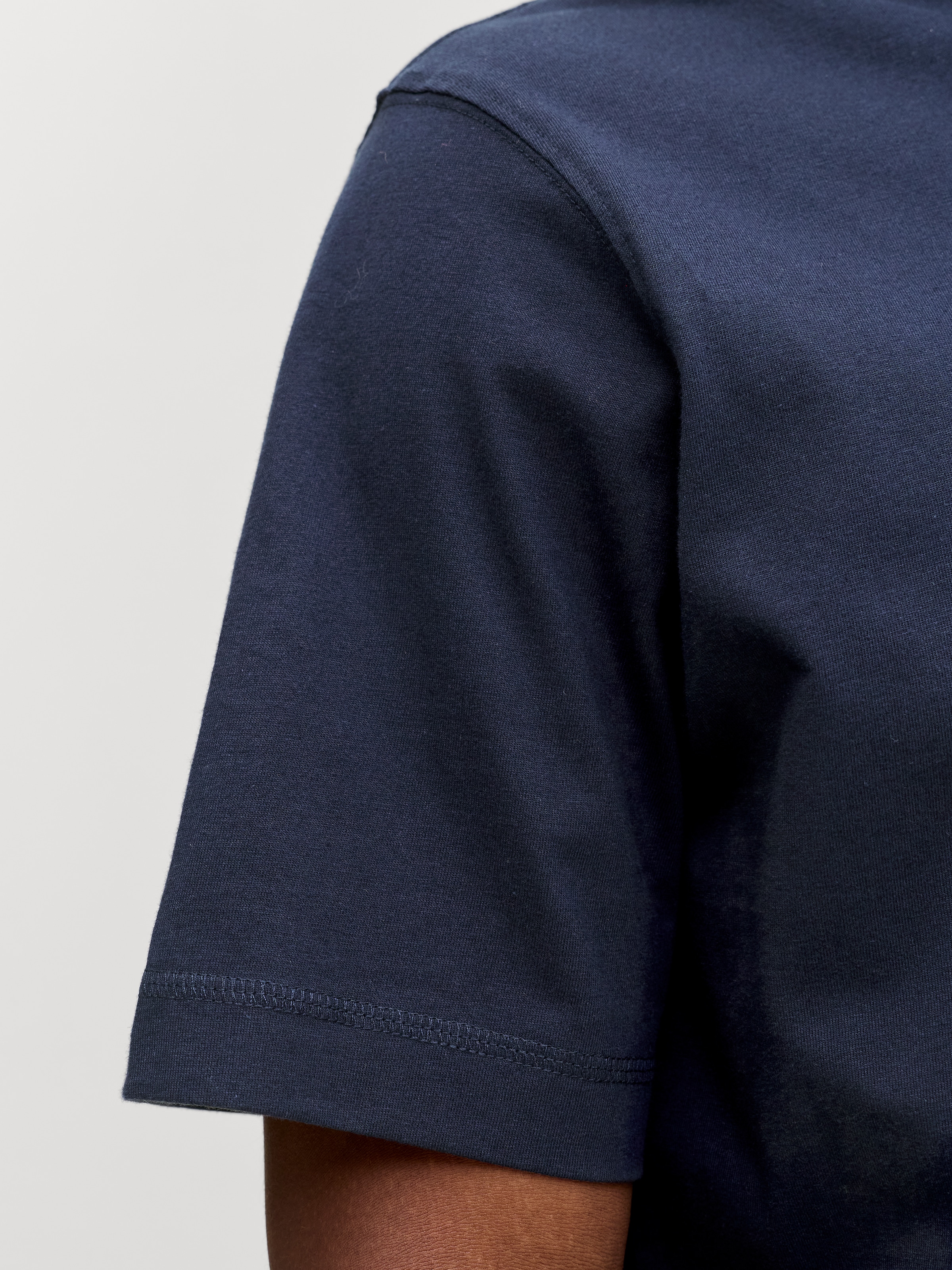 Jack & Jones Rundhalsshirt »JORNORREBRO EMB TEE SS CREW NECK NOOS« Baumwolle, locker geschnitten