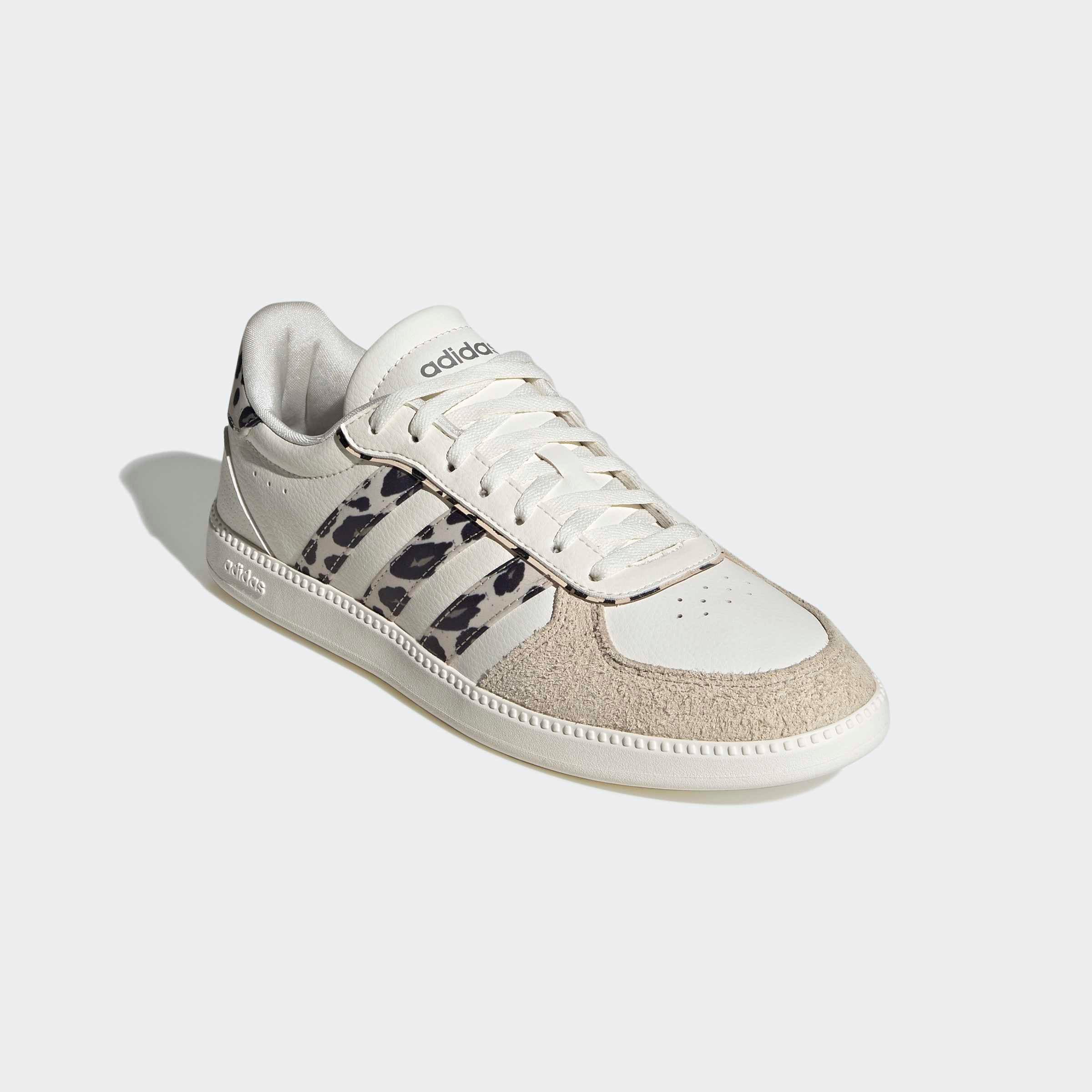 Image of adidas Sportswear Sneaker "BREAKNET SLEEK" inspiriert vom Design des adidas handball spezial