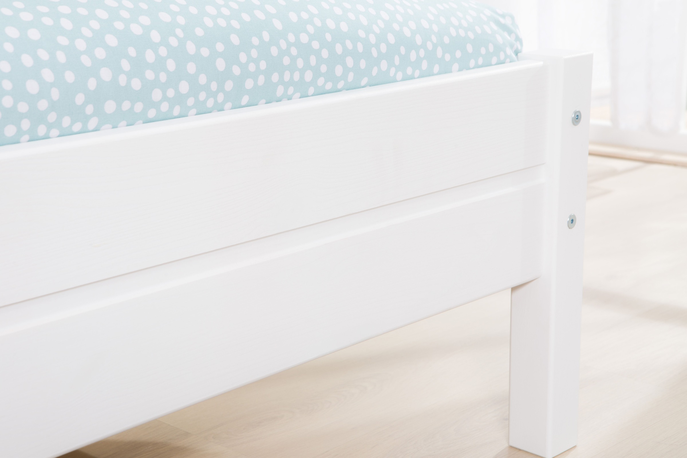 Ticaa Futonbett »Merci«, Einzelbett, aus Kiefer Massivholz, inkl. Rollrost