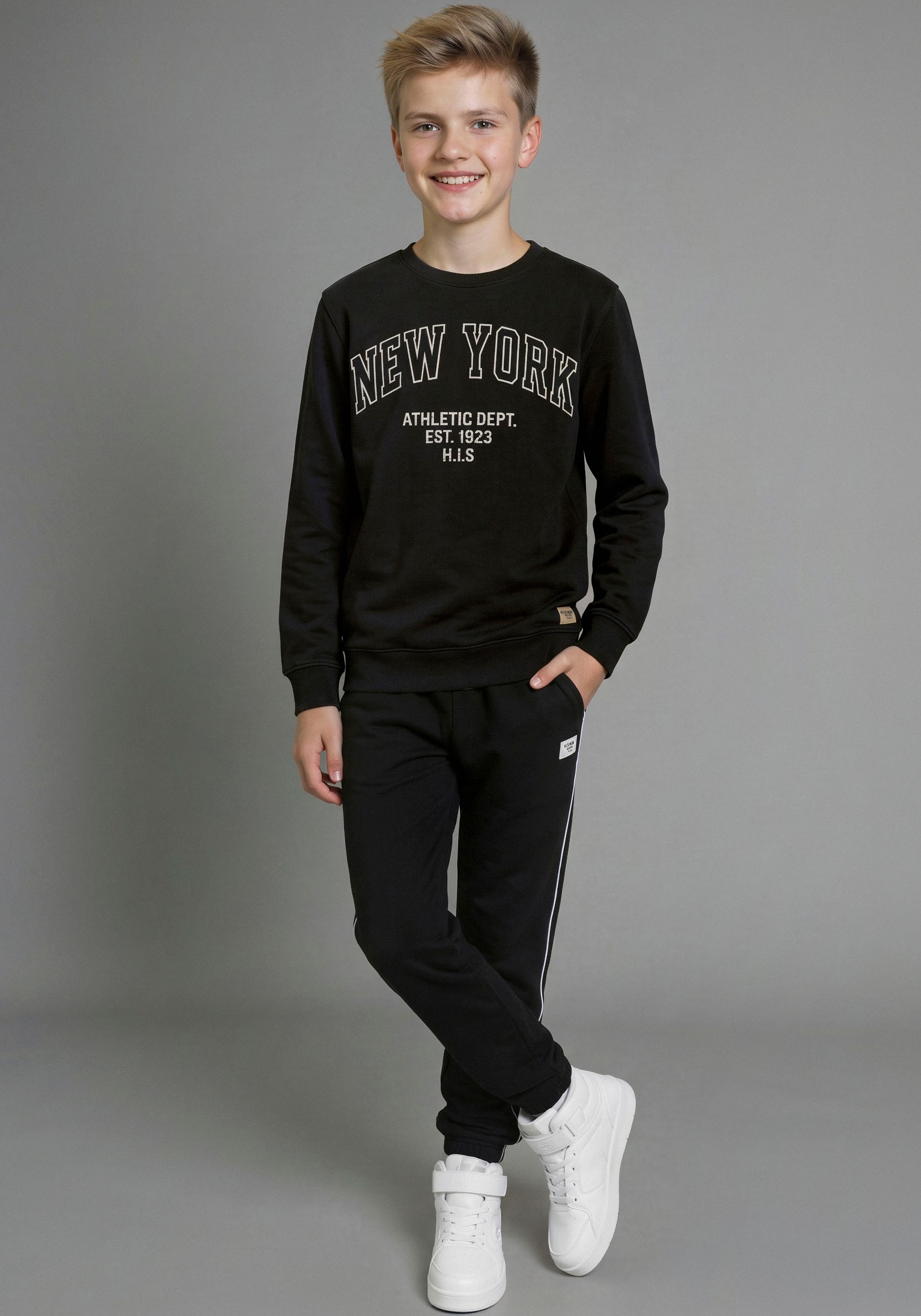 H.I.S Sweat-shirt »2er Packung H.I.S Sweatshirts mit Logoprint«, 2er Paquet, 2 sweats avec impressions de logo, col rond, manches longues, pour garçons
