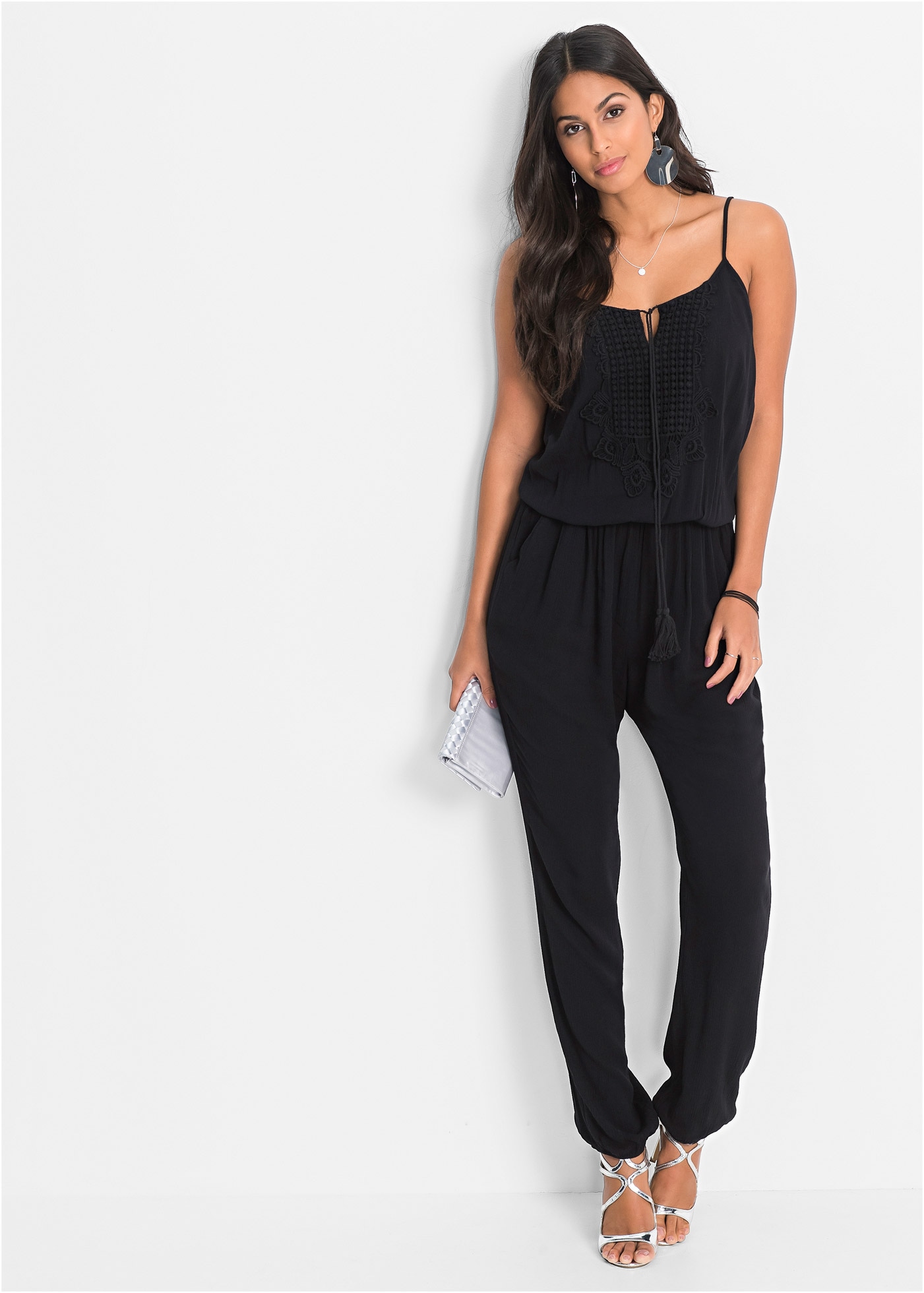 Image of bonprix Jumpsuit "Jumpsuit aus strukturierter Viskose" aus strukturierter Viskose, seitliche Eingrifftaschen