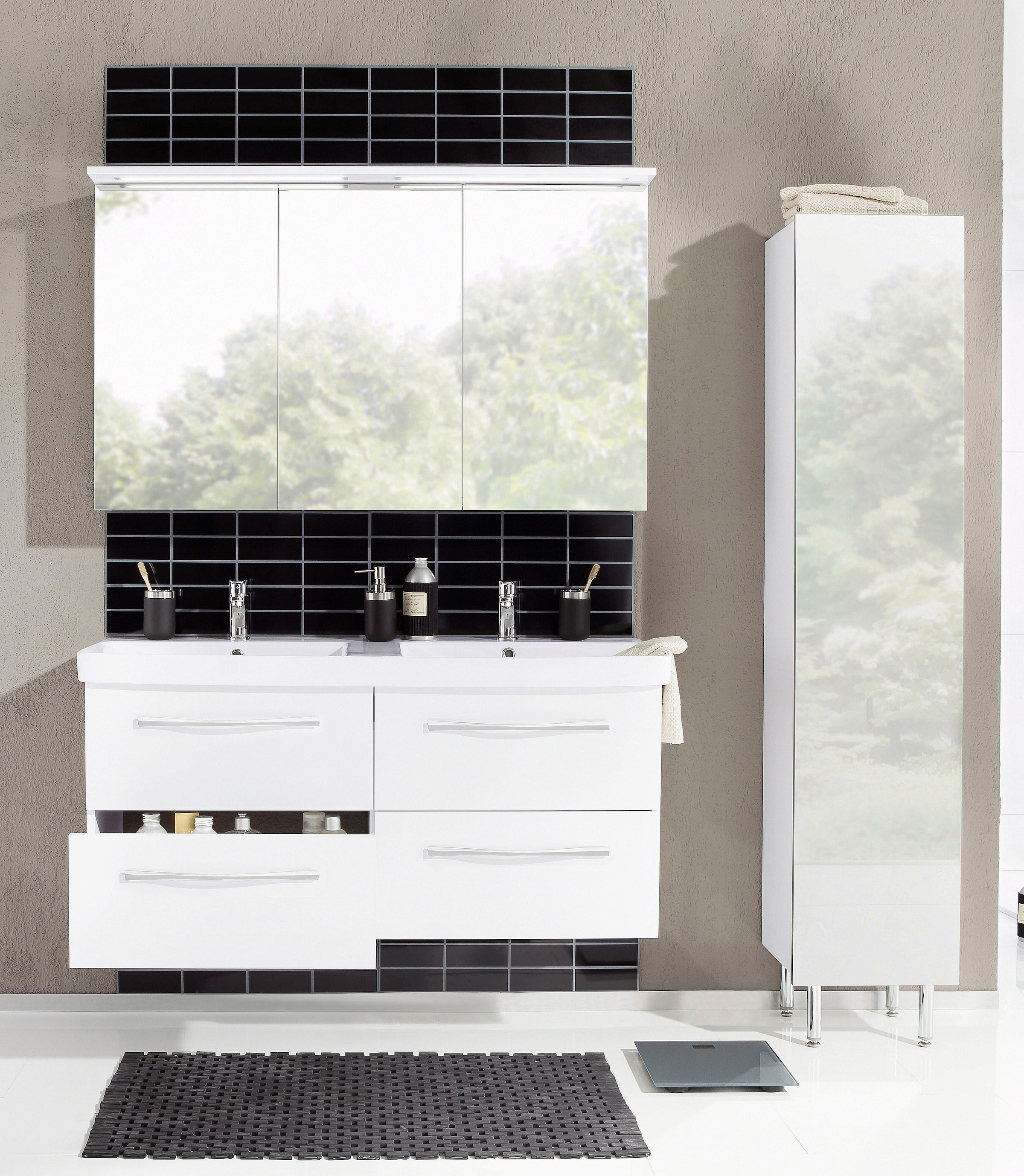 Schildmeyer Spiegelschrank »Profil 16 made in Germany« Breite 120 cm, 3-türig, 2x LED-Beleuchtung, Schalter-/Steckdosenbox