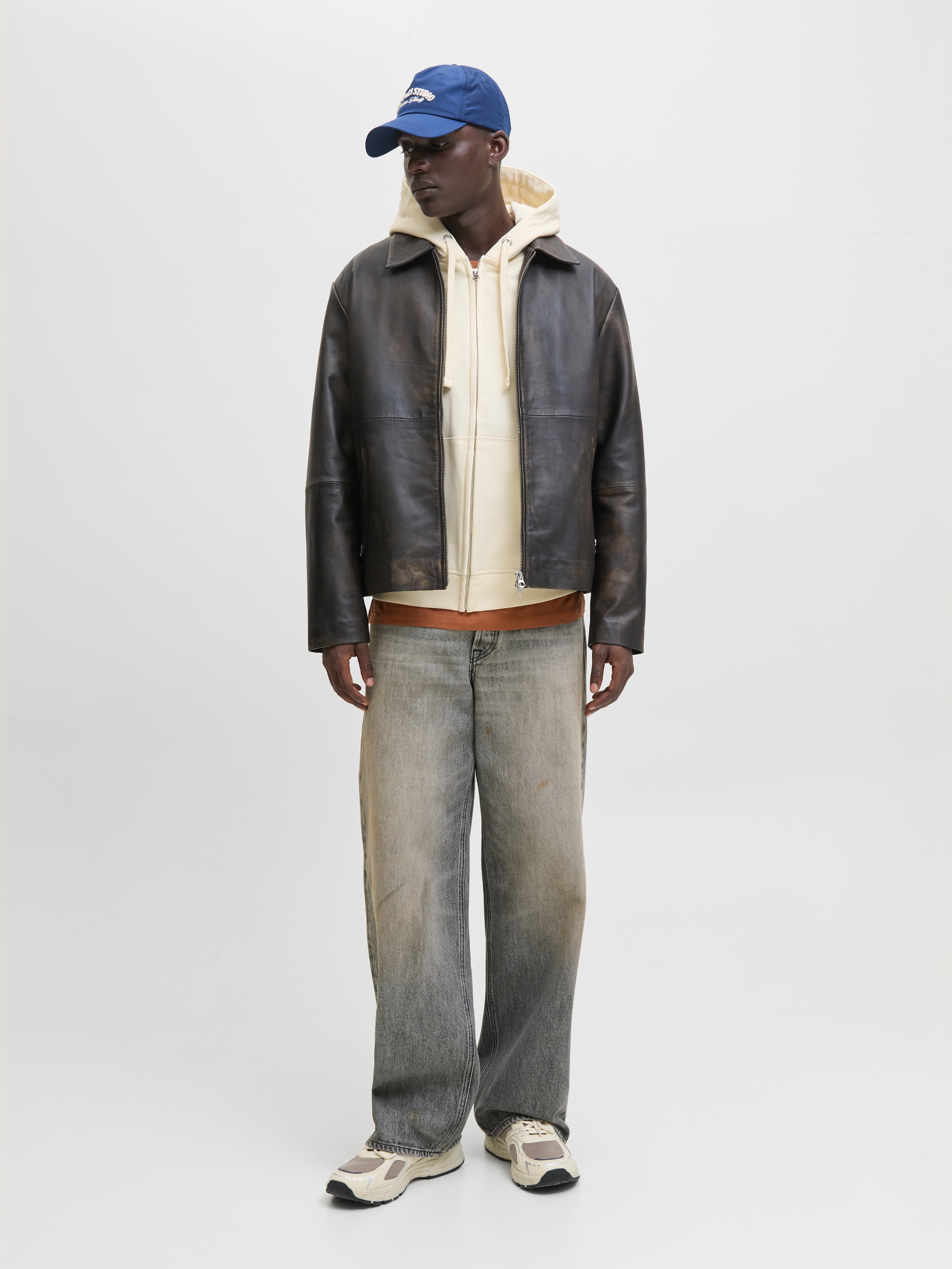 Jack & Jones Sweat à capuche »JORNORREBRO EMB SWEAT ZIP HOOD NOOS«, mit Stickerei
