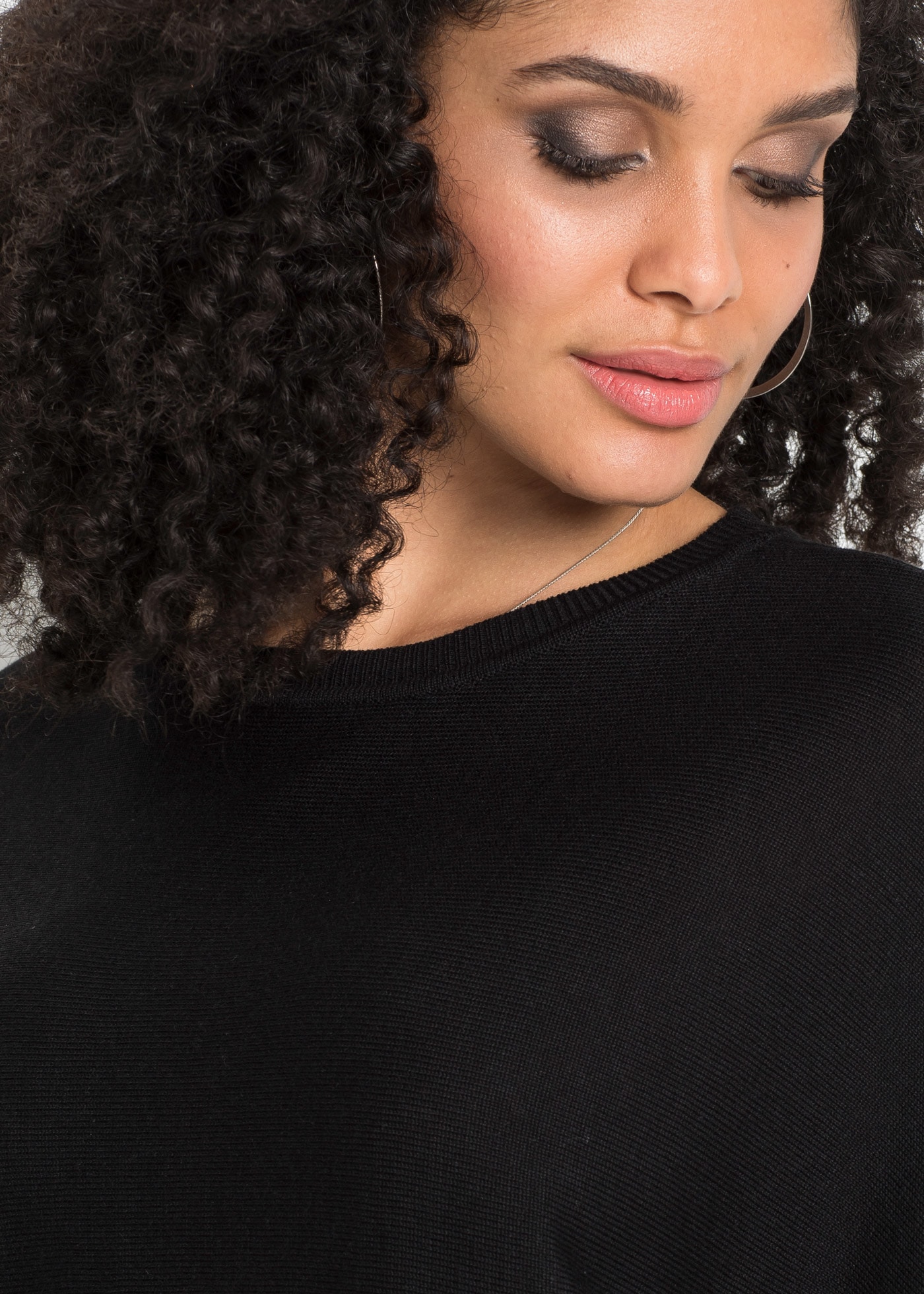 bonprix Pull en tricot aus Baumwoll-Mix, mit Rundhalsausschnitt, bequeme Passform