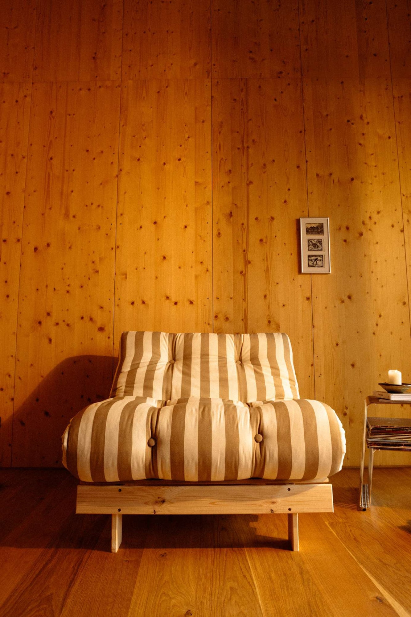 Karup Design Lit de jour »Roots Sofa Bed, Schlafsofa, Bettfunktion, FSC®-Massivholz, B: 90 cm« Incl. matelas futon. Fabriqué en Europe, design minimaliste
