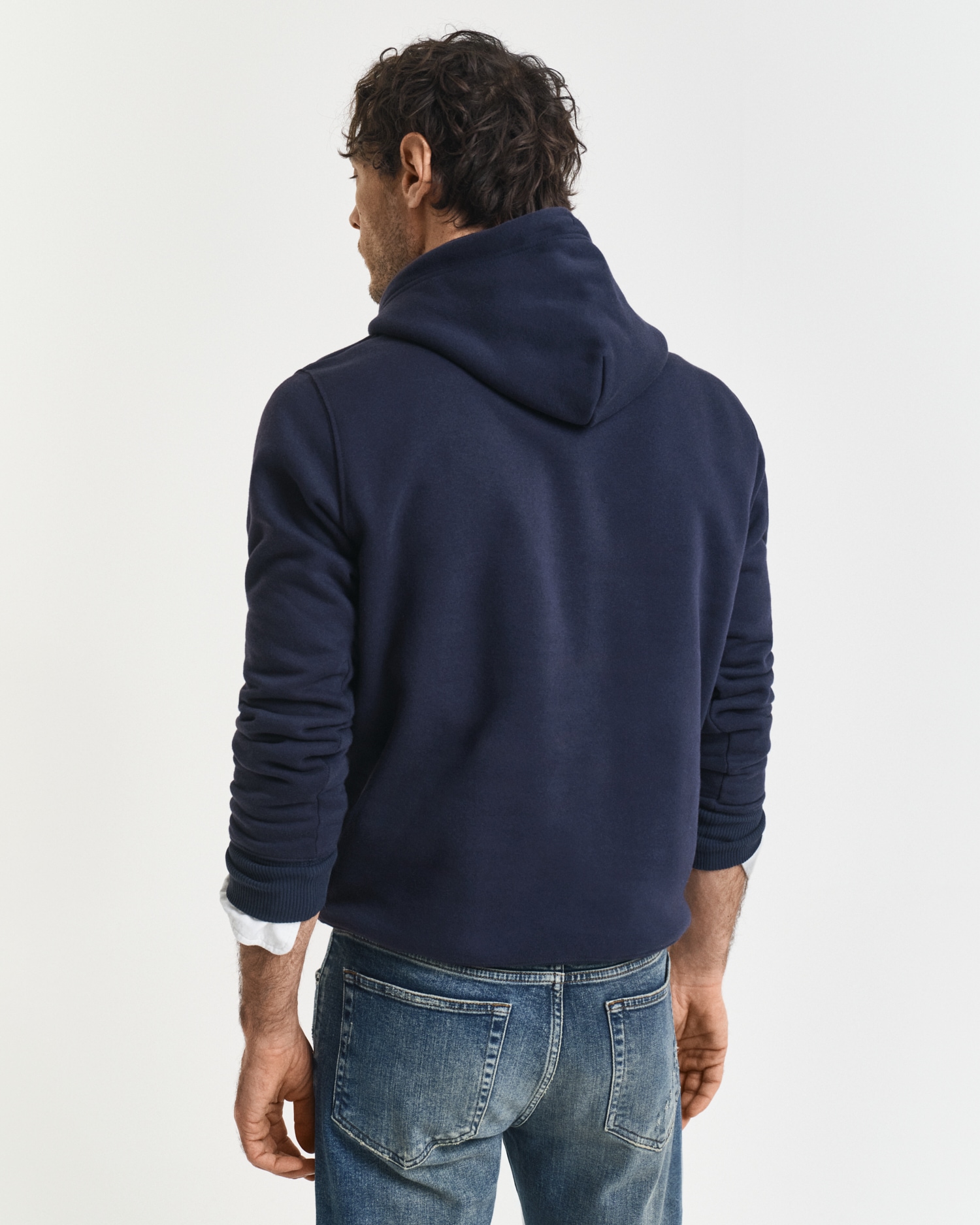 Gant Hoodie »REG SHIELD HOODIE«, mit Logostickerei auf der Brust
