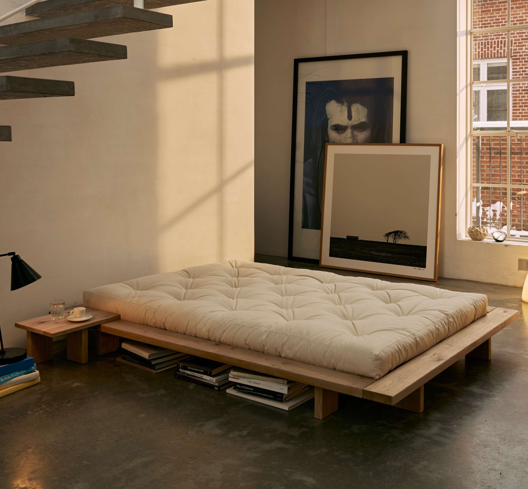 Karup Design Nachttisch "Japan Bed side table, FSC-zertifiziertes Massivholz, made in Europe" B 45 cm, T 34 cm, H 23 cm. Beidseitig ansetzbar, Eiche, speziell für Japan Bed entworfen ? perfekt integriert & passend