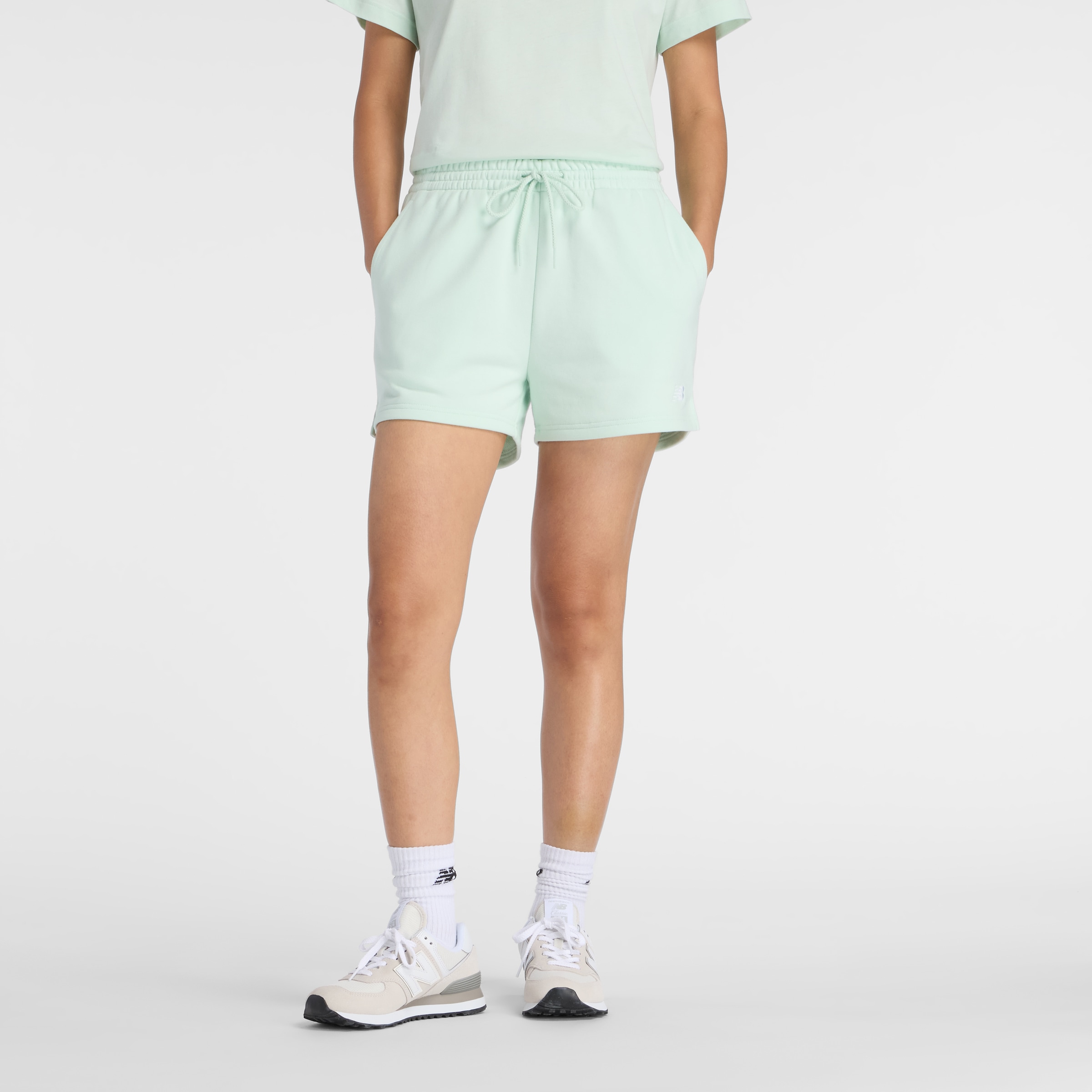 New Balance Short »Sport Essentials French Terry Short«  atmungsaktiv, lockere Passform