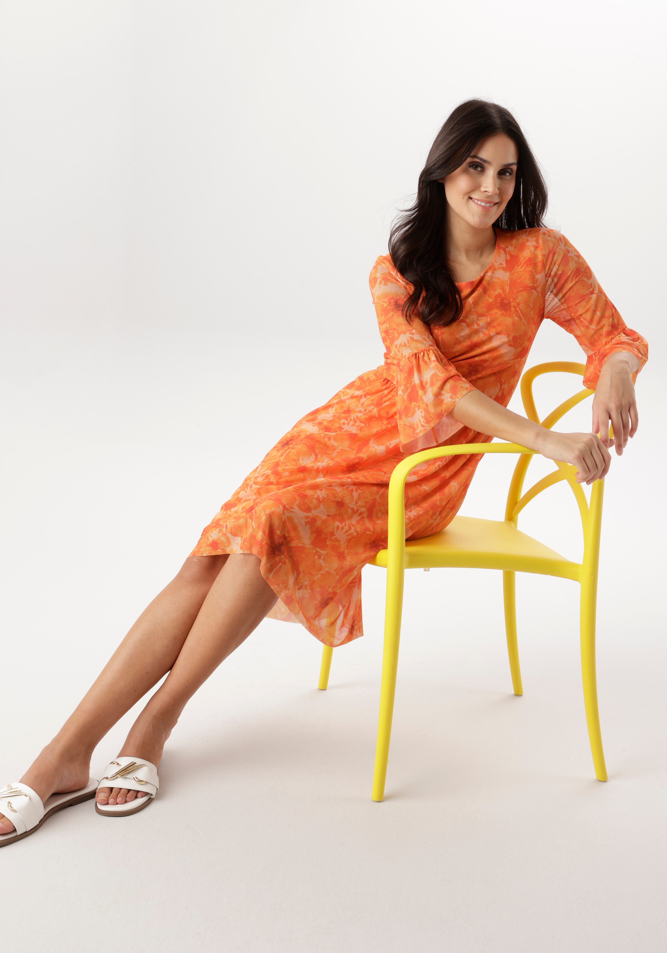 Aniston SELECTED Robe en maille mit grossflächigen Batik-Blüten bedruckt - NEUE KOLLEKTION