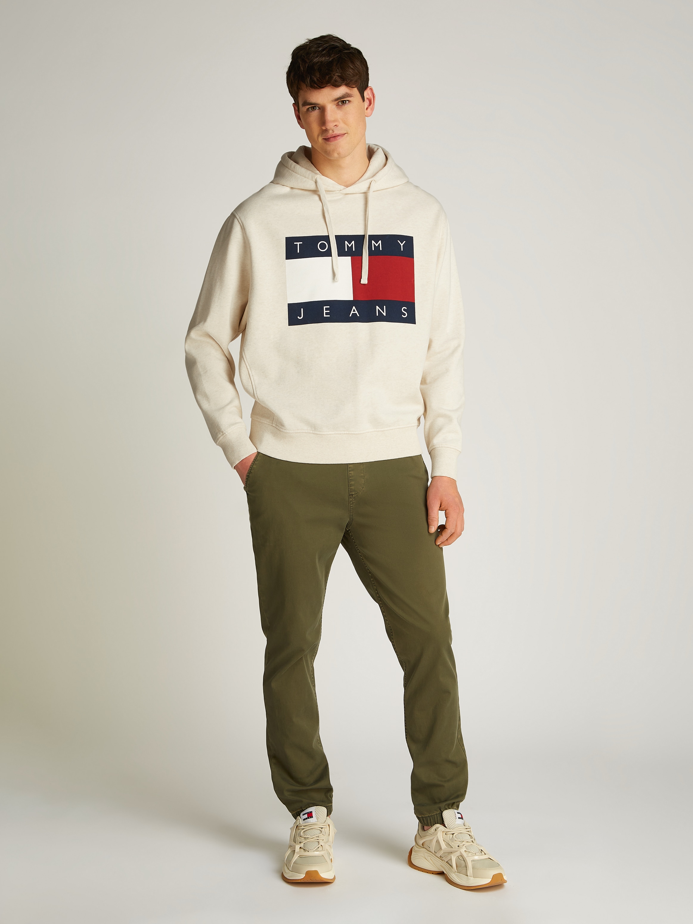 Tommy Jeans Hoodie »TJM MELANGE FLAG HOODIE«, mit grossem Logo