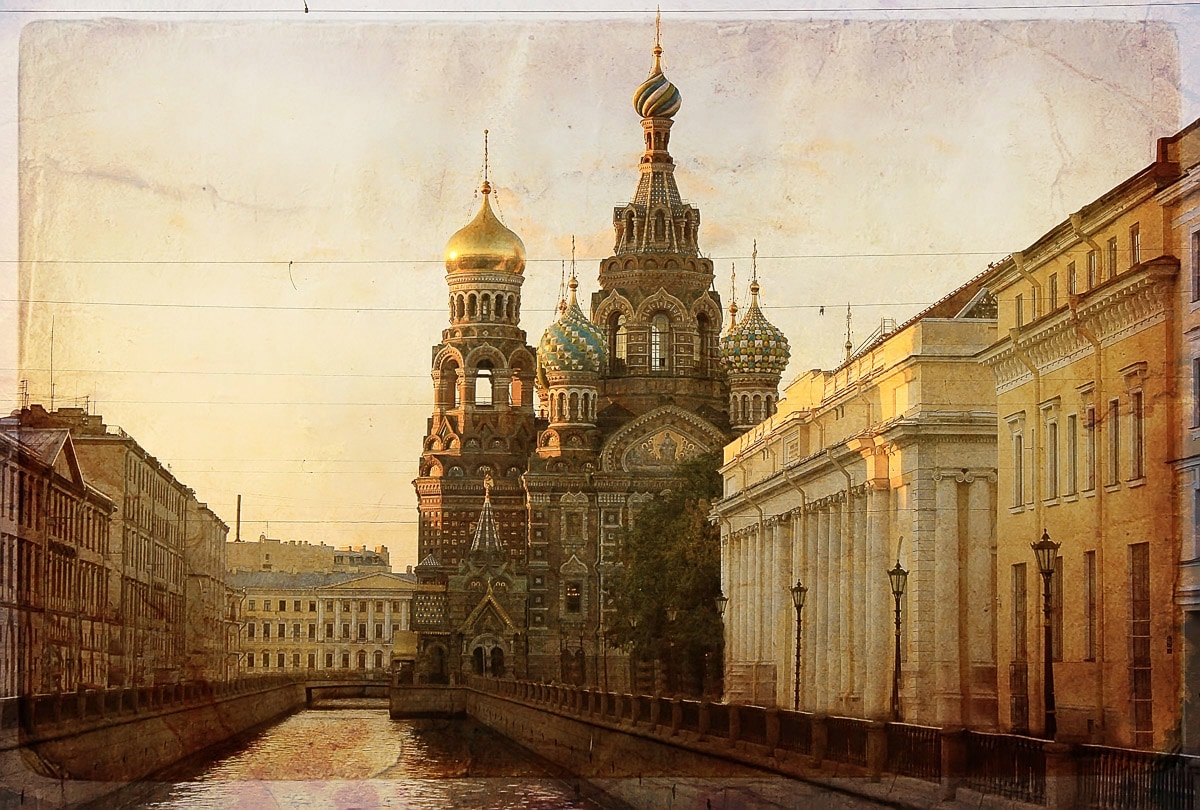 Image of Papermoon Fototapete "ST PETERSBURG-RUSSLAND ALTSTADT VINTAGE WANDTAPETE DEKO"