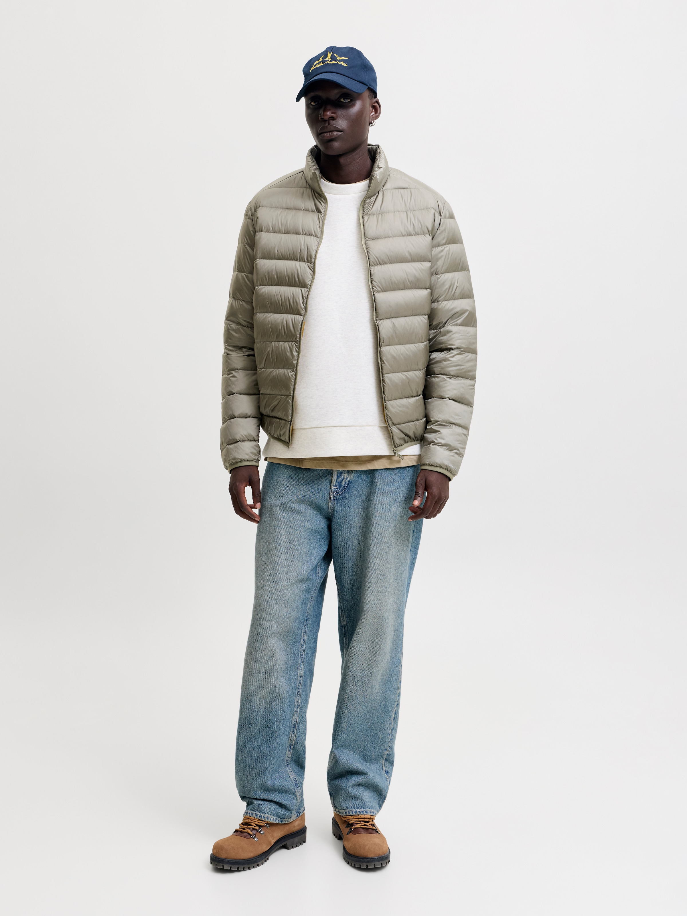 Jack & Jones Veste matelassée »JJEBERG LIGHT DOWN COLLAR PUFFER NOOS« fibre synthétique, coupe régulière