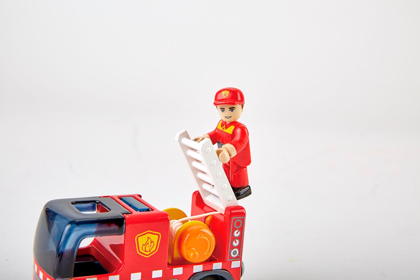 Hape Jouet pompier »Feuerwehrauto mit Sirene« mit Licht und Sound