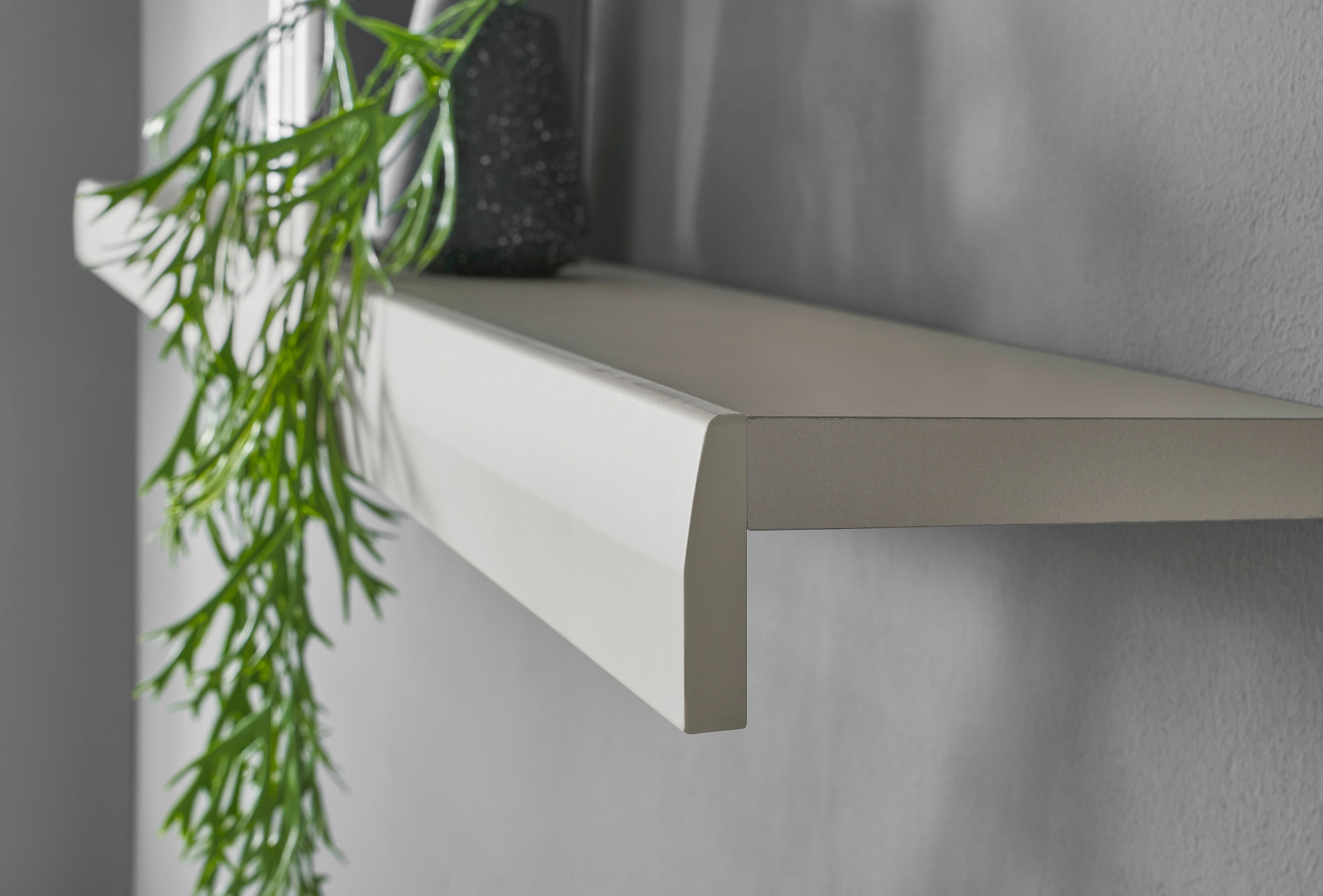 INOSIGN Wohnwand »SCARA«, (3 St.), trendige Farbe mit Applikation Zinneiche Dekor, mit Softclose-Funktion