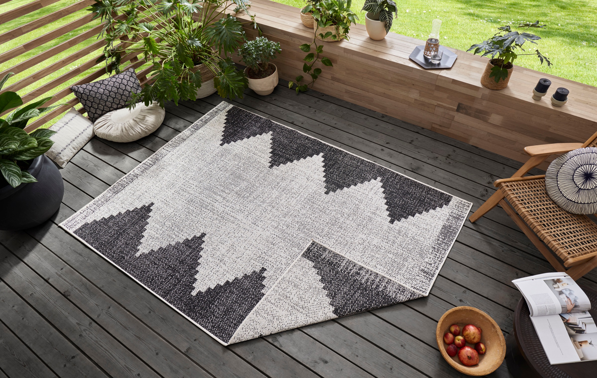 freundin Home Collection Teppich »Diona«, rechteckig, 5 mm Höhe, In-und Outdoor geeignet, Strapazierfähig und pflegeleicht, Flachgewebe