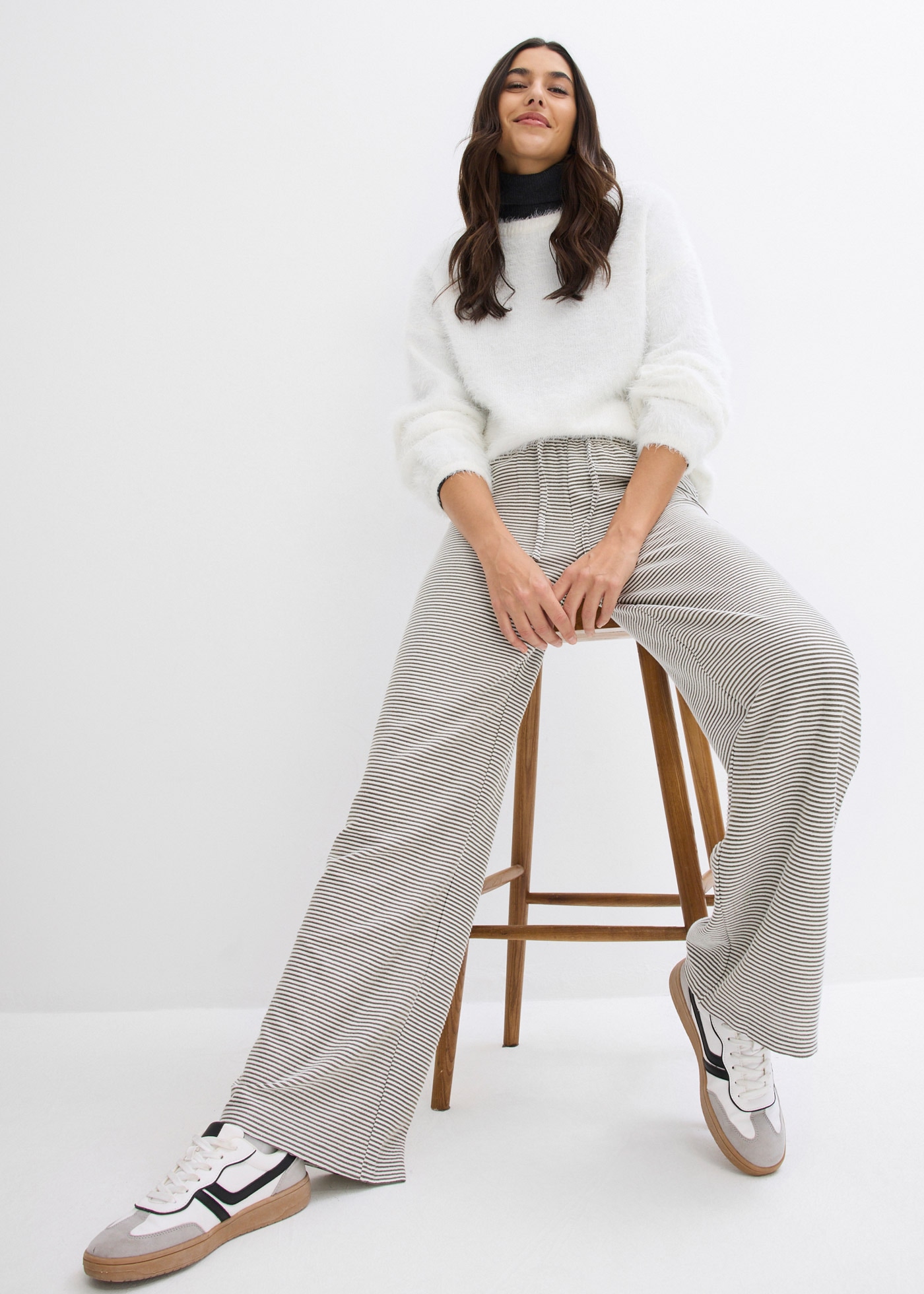 bonprix Jerseyhose  aus Baumwolle, Polyester und Elasthan, loose fit