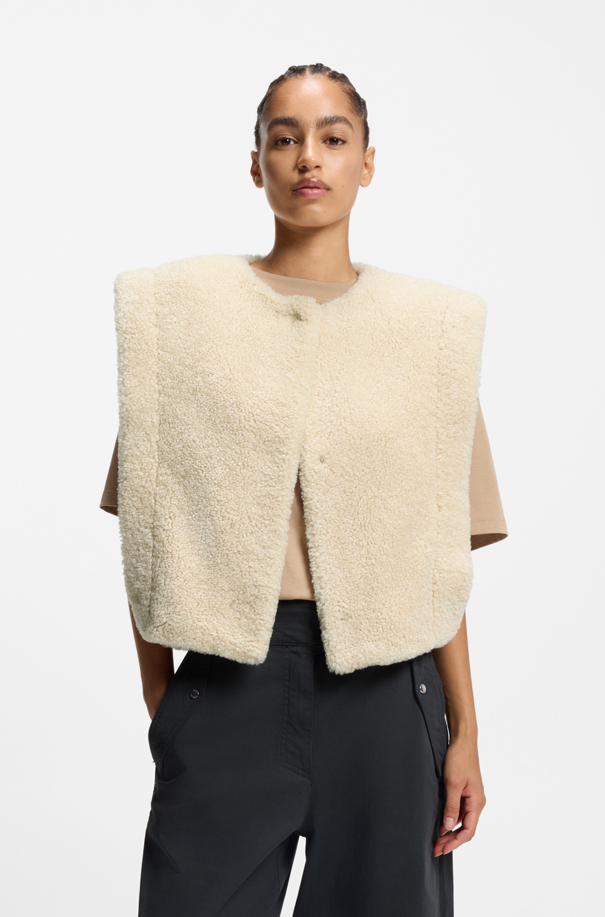 Image of BOSS ORANGE Fellimitatweste "Cosila Premium Damenmode" im Teddy-Look, verdeckter Verschluss