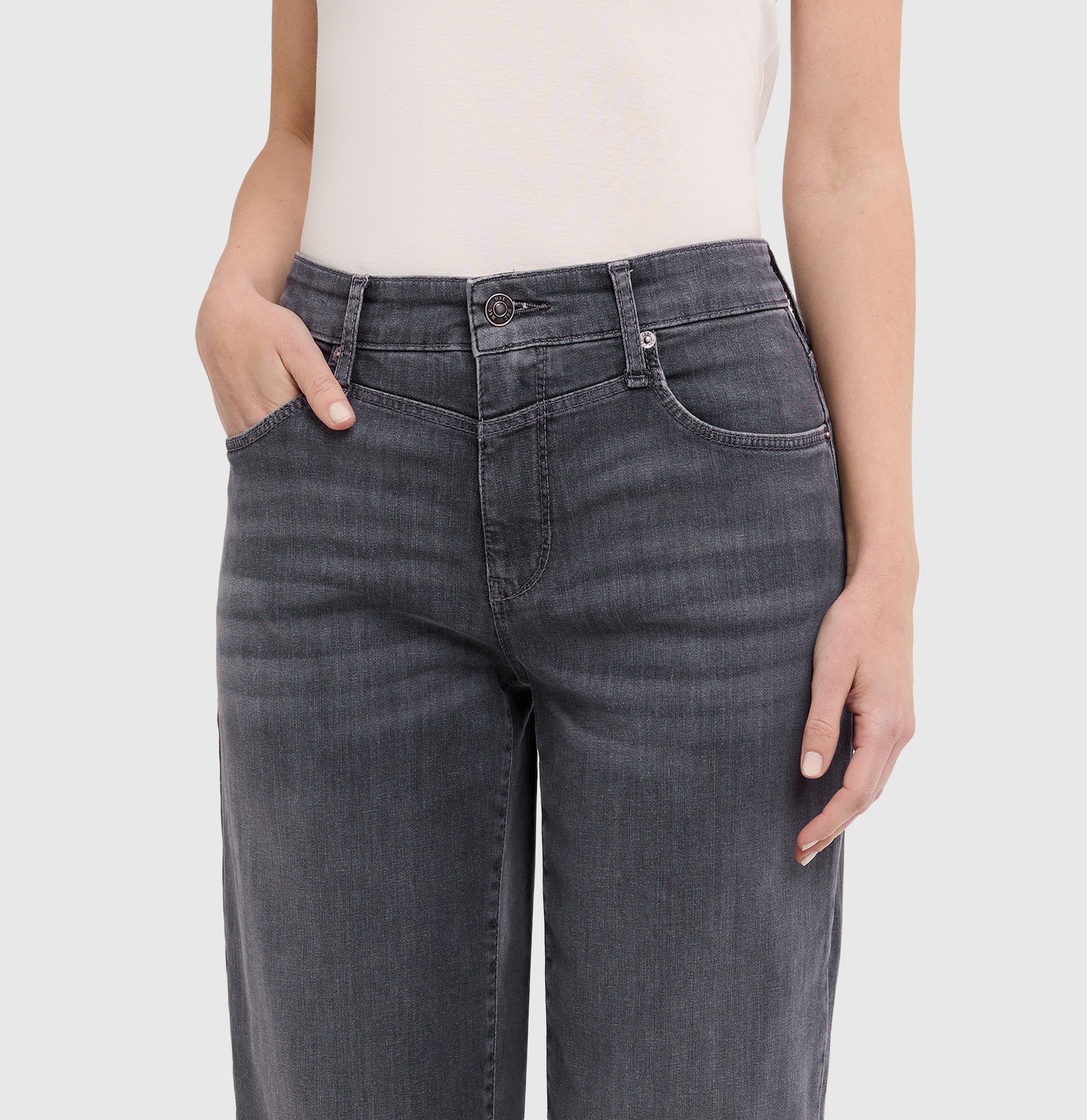 MAC Jeans Relax-fit »BOBBIE« Barrel Jeans mit modernen Naht-Details