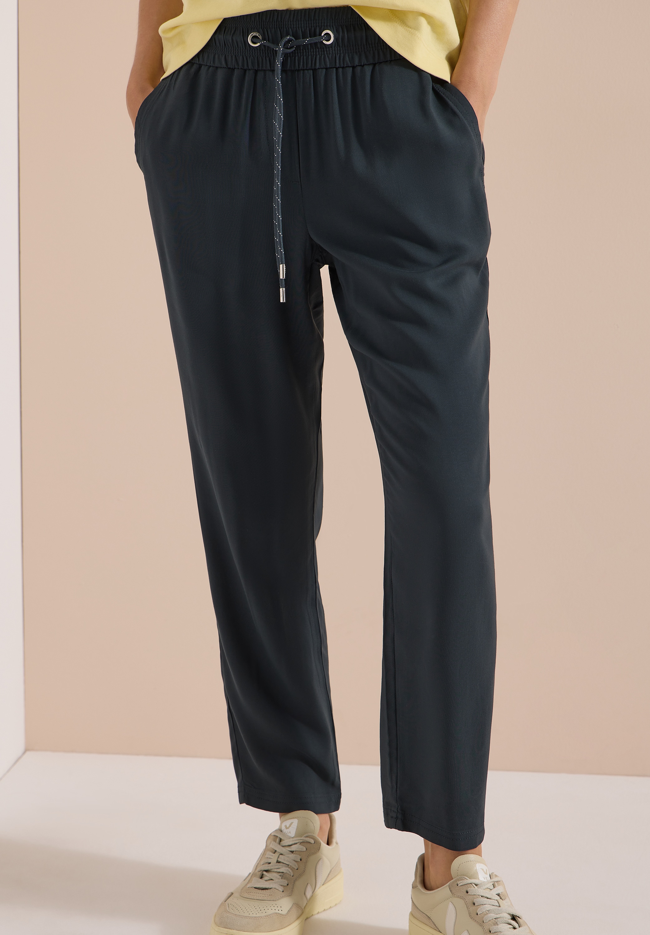 Image of Cecil Jogger Pants "Style Chelsea" aus Viskose, atmungsaktiv, Loose Fit, schmale Beinform